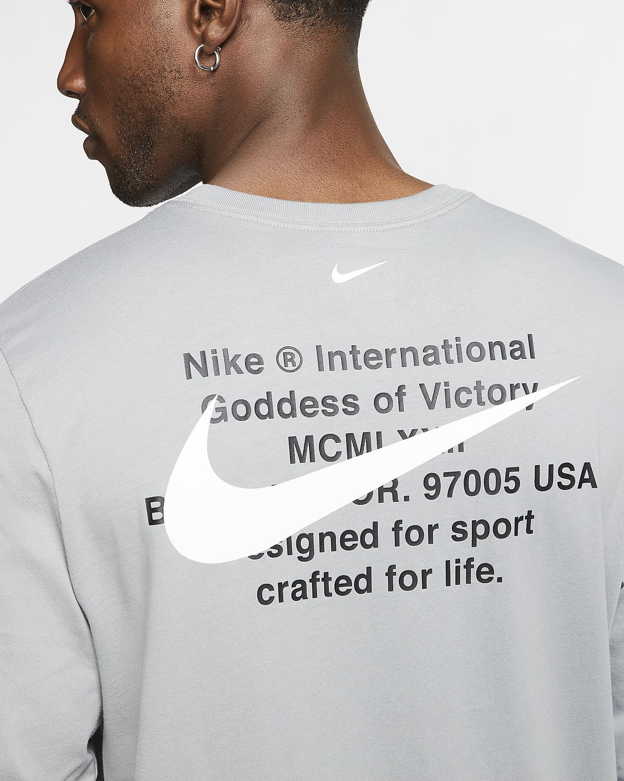 tee shirt manches longues nike swoosh tee shirt manches longues nike swoosh