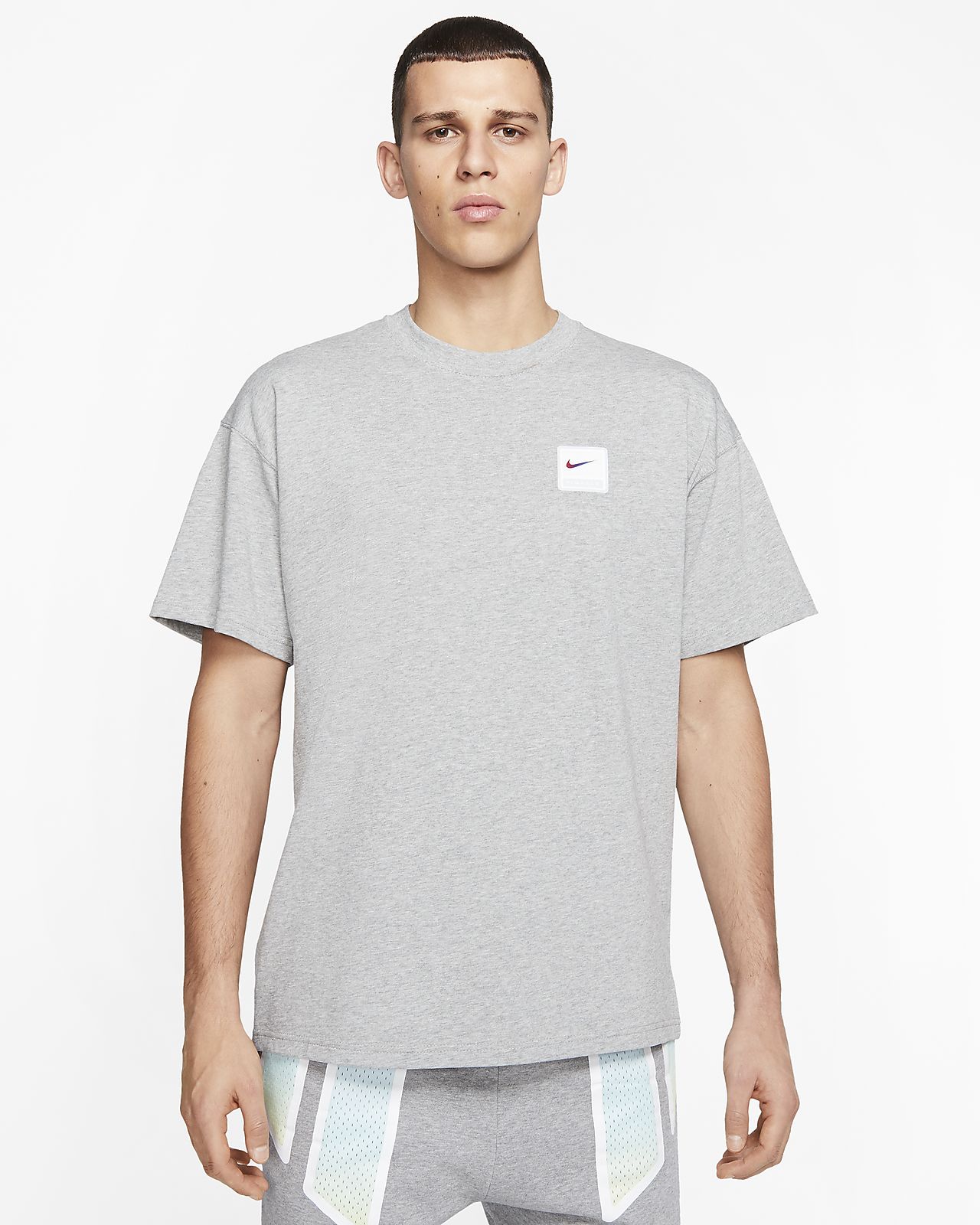 grey nike tee