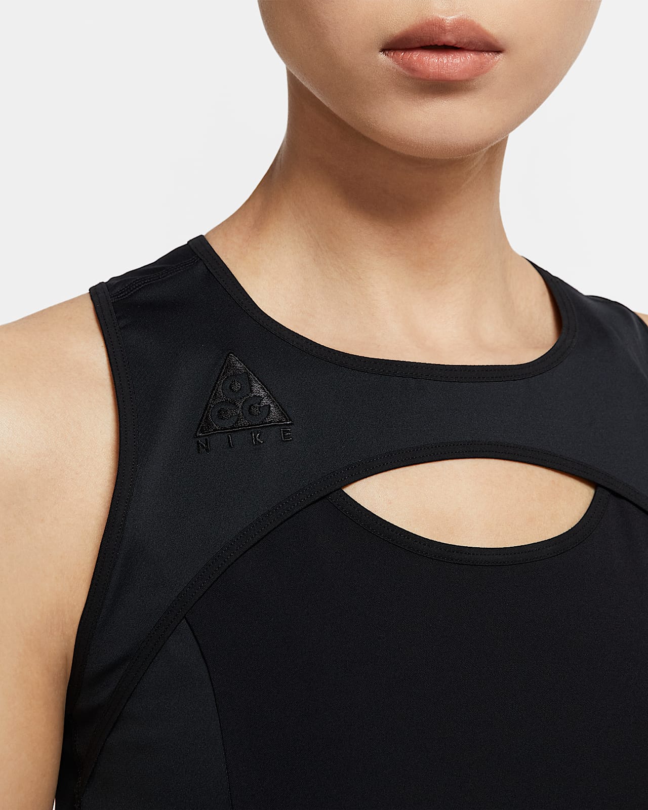 nike acg crop top