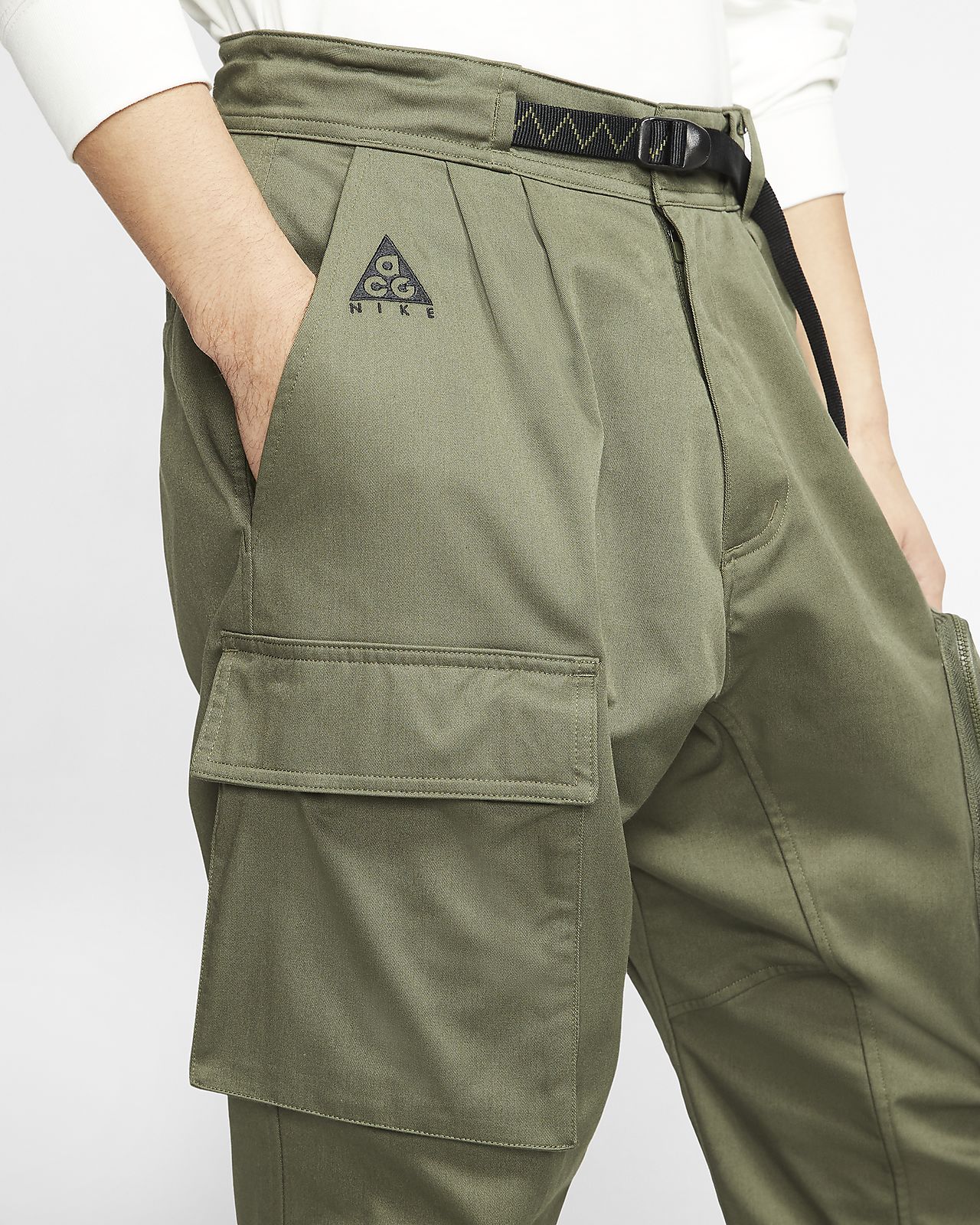 nike men's woven cargo pants