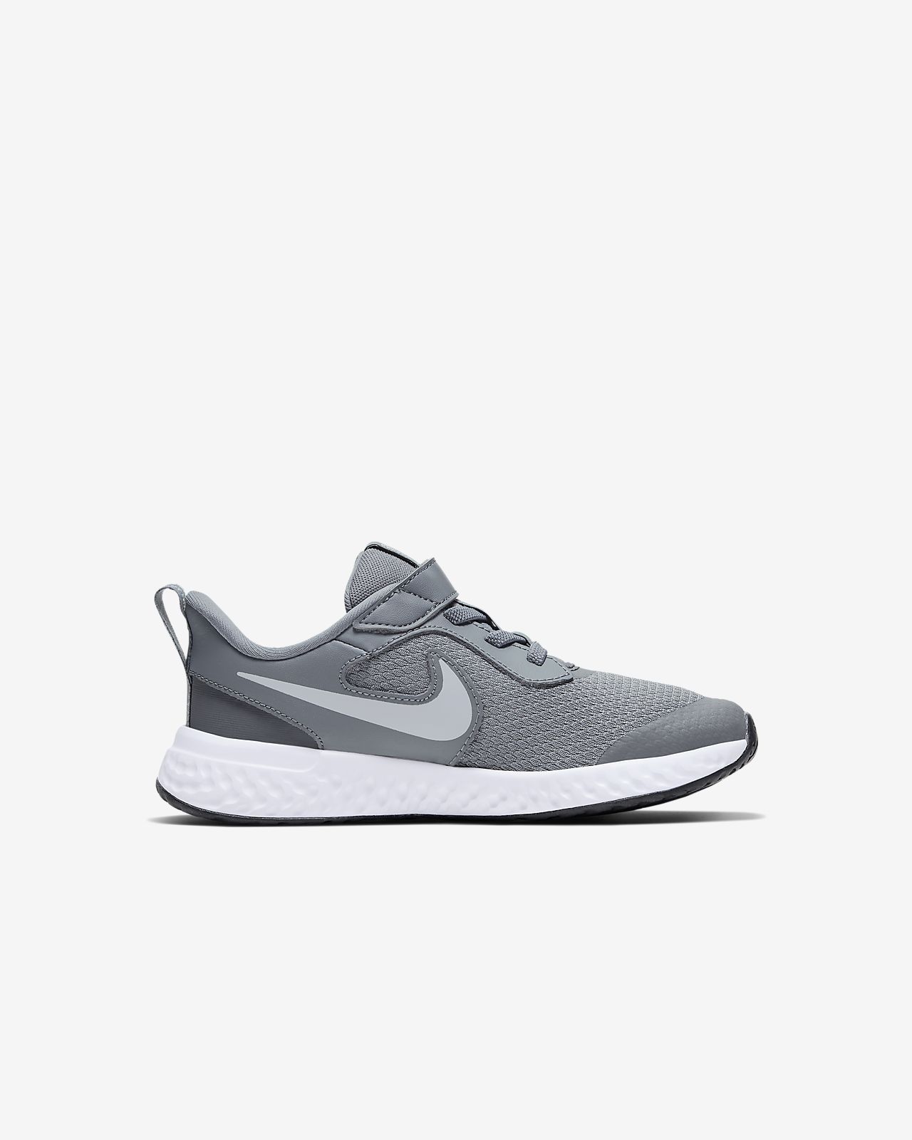 tenis nike tamanho 26