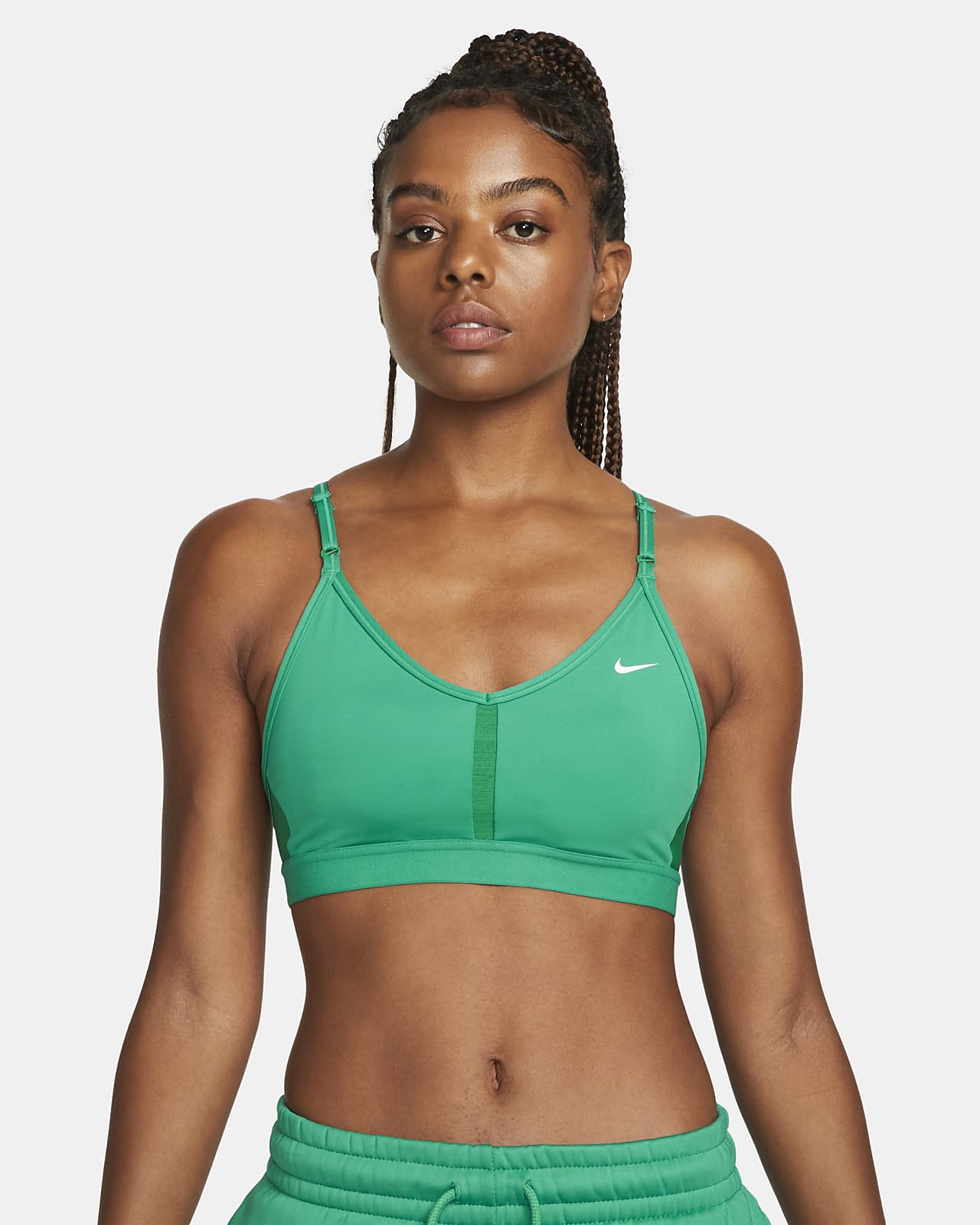 Nike Indy sports-BH med V-hals, polstring og lett støtte til dame