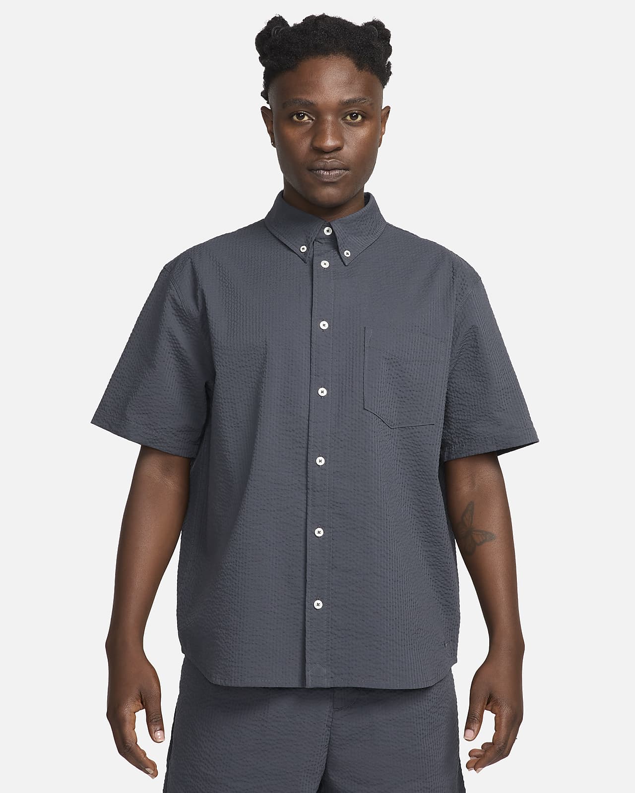 Nike Life Men's Short-Sleeve Seersucker Button-Down Shirt