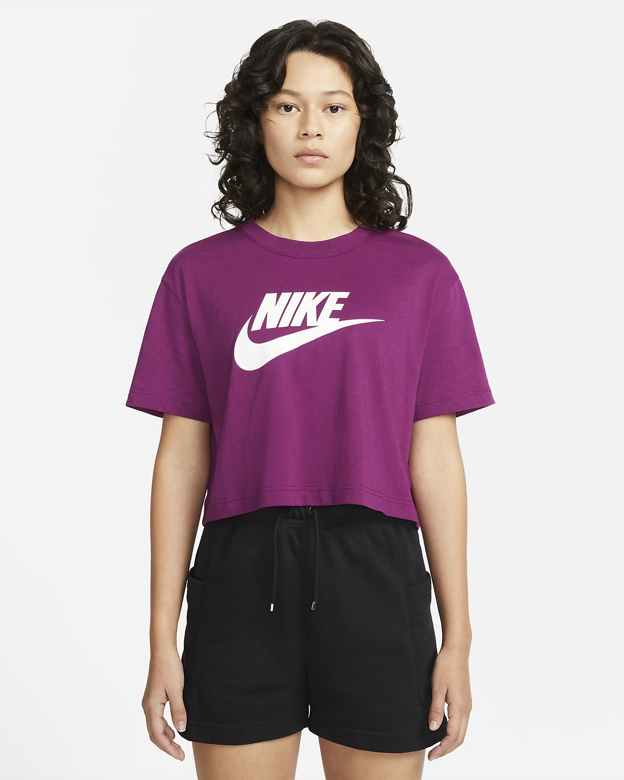 Nike Sportswear Essential Women's Cropped Logo T-Shirt