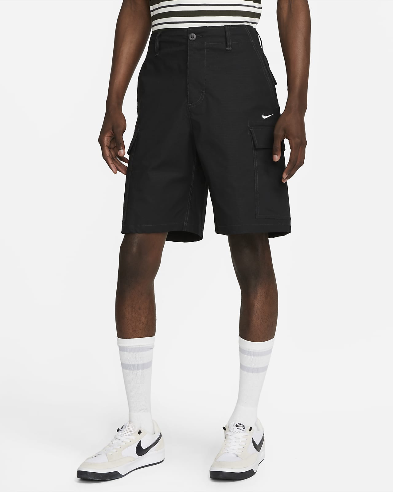 Nike SB Skate Cargo Shorts. Nike AT