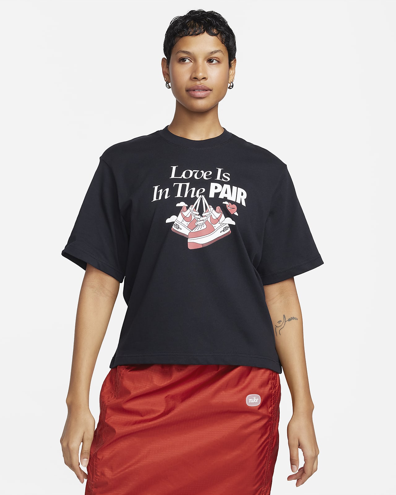 Nike Sportswear-T-shirt med firkantet snit til kvinder