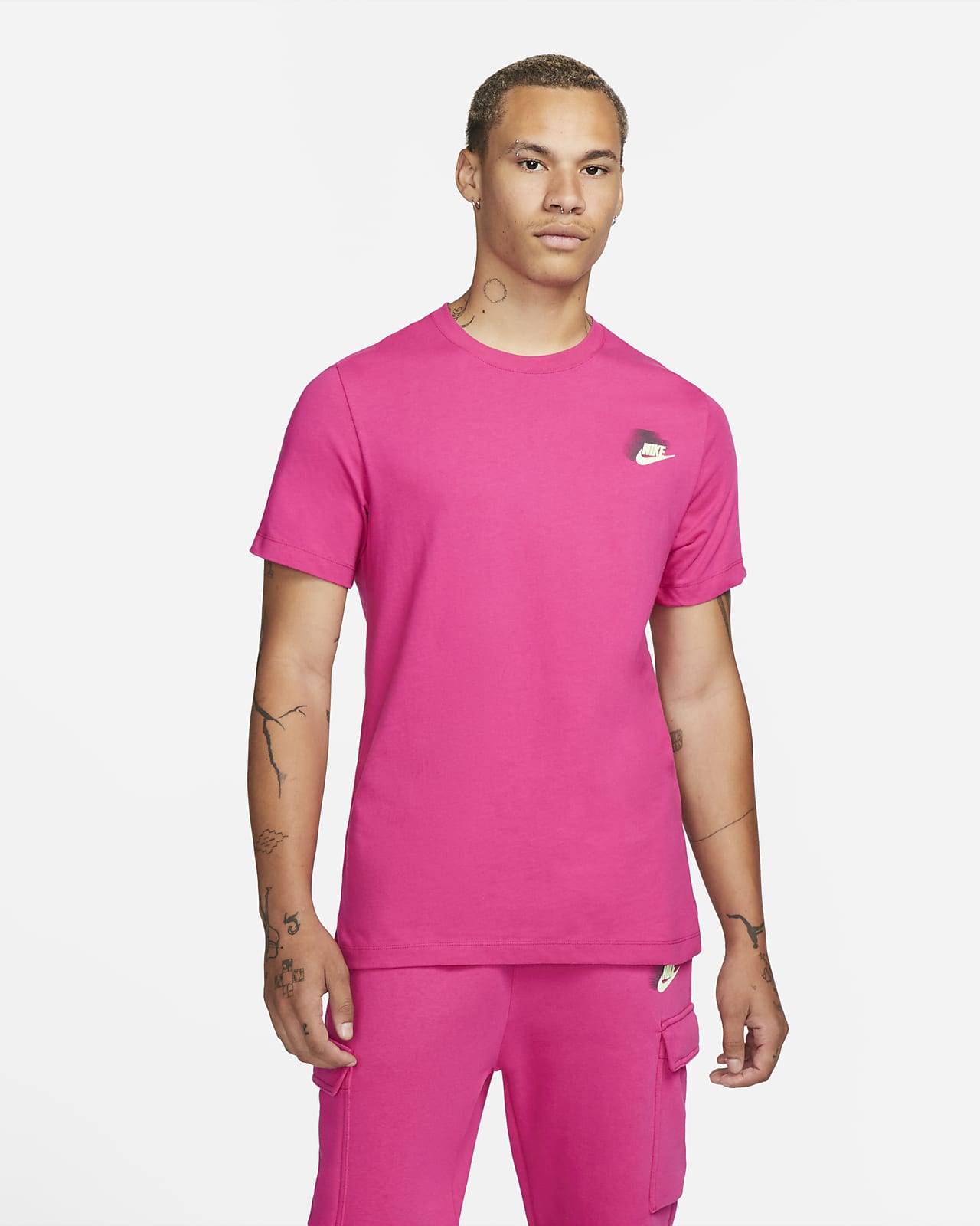 Nike Sportswear Standard Issue Herren-T-Shirt