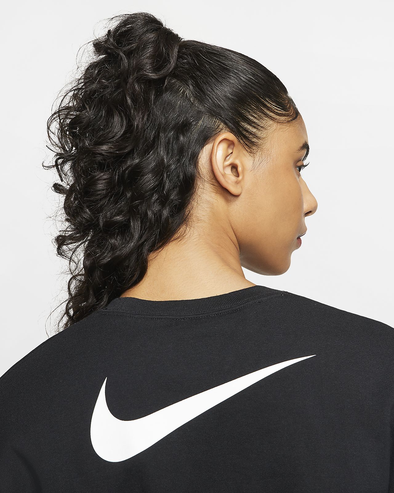 nike swoosh crew sweatshirt ladies