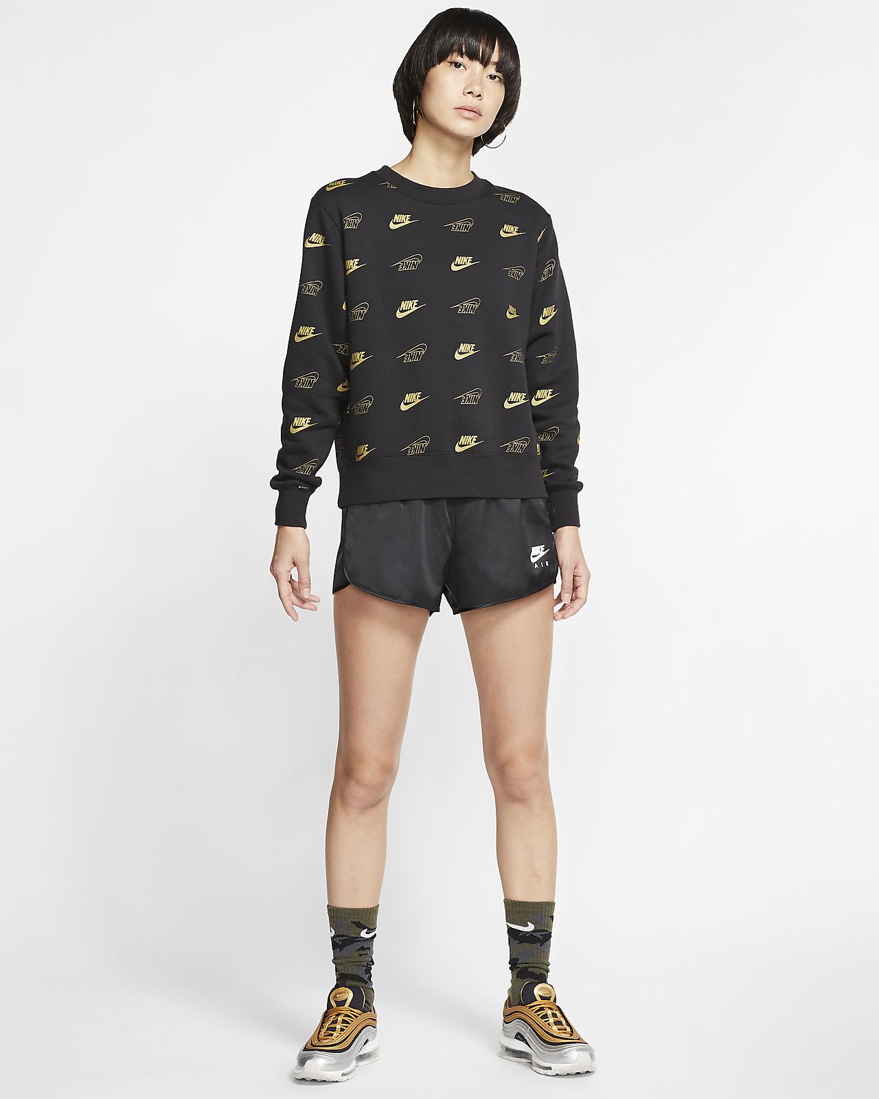 Nike Sportswear Women's Crew. Nike GB Nike Sportswear Women's Printed Crew