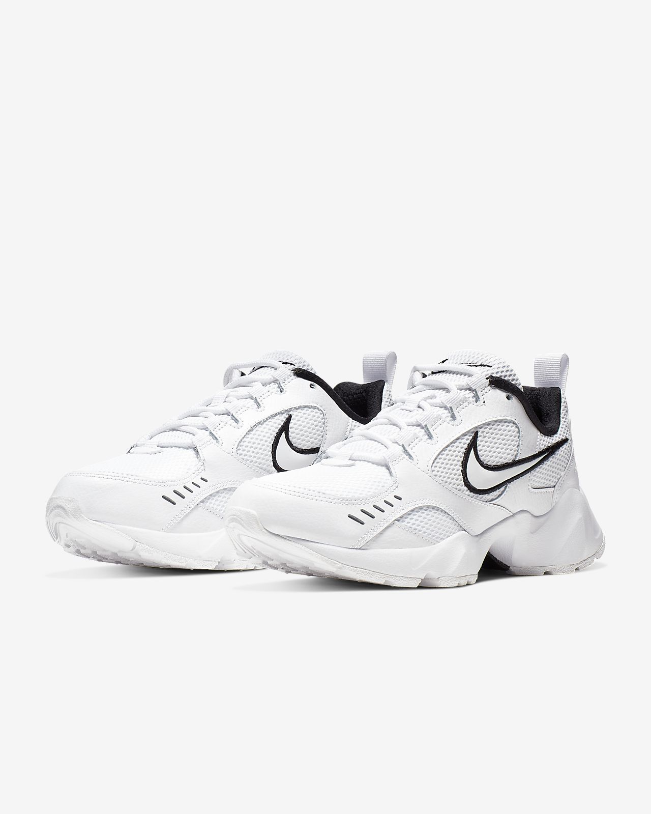 nike air heights trainers