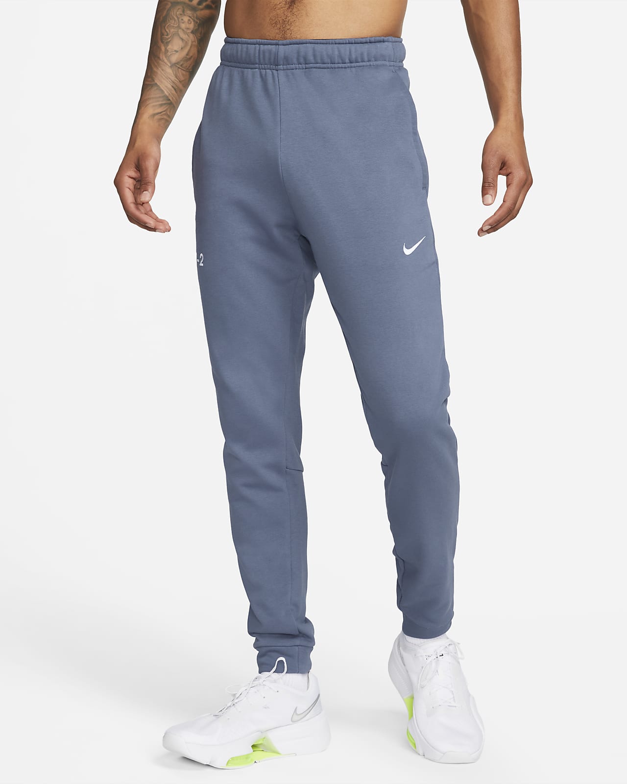 Pants de fitness entallados para hombre Nike Dri-FIT Studio '72