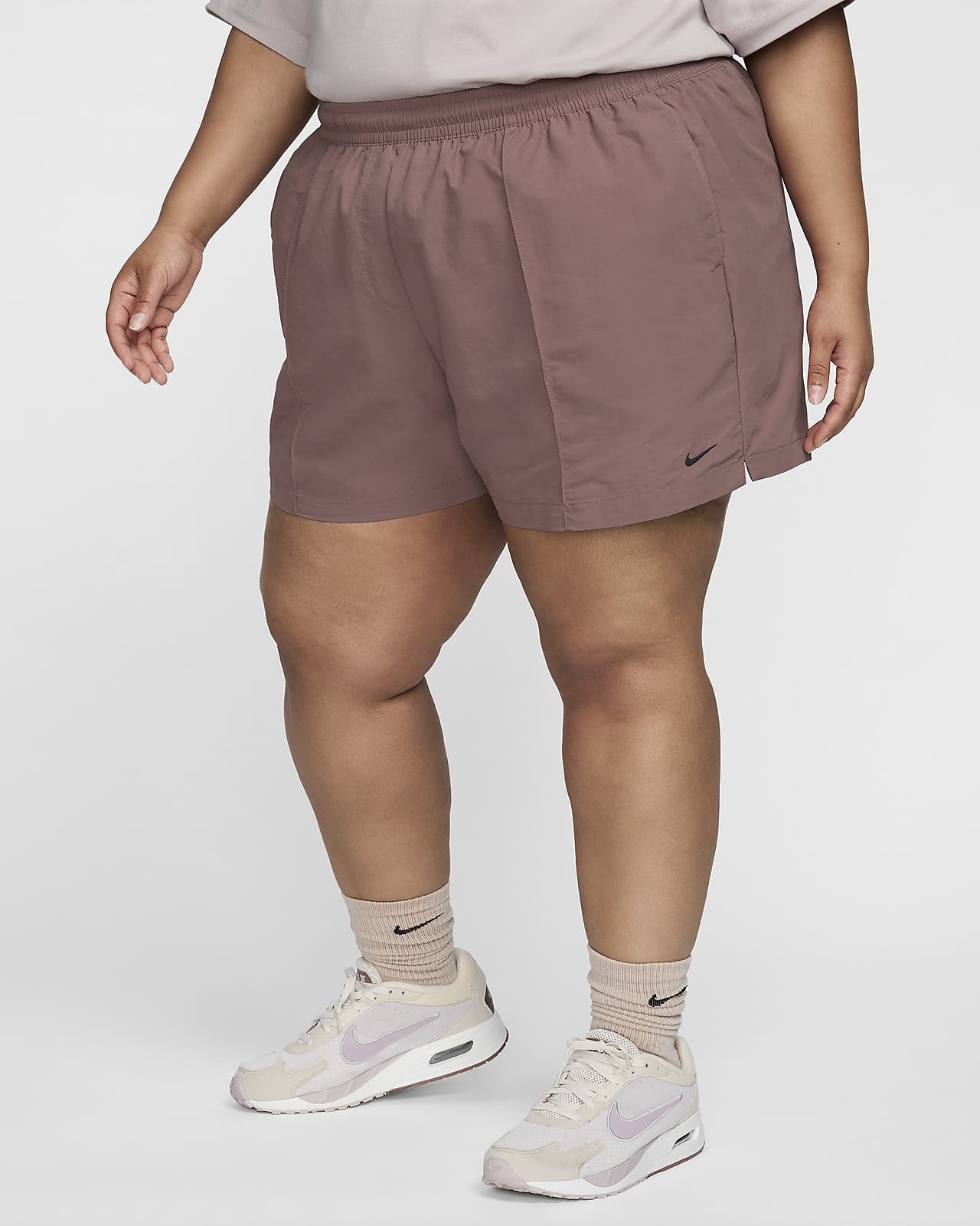 Shorts de tiro medio de 13 cm para mujer (talla grande) Nike Sportswear Everything Wovens