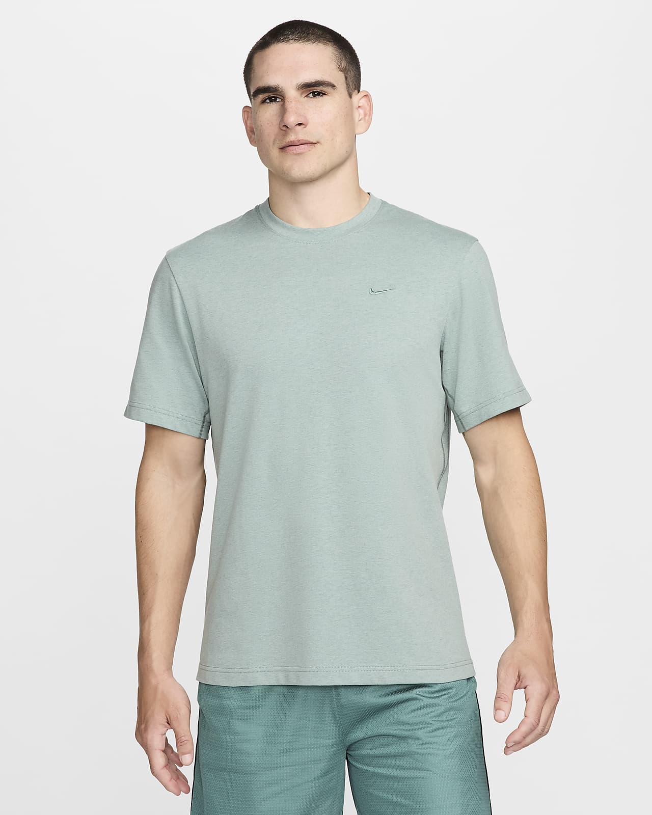 Mångsidig kortärmad tröja Nike Dri-FIT Primary för män