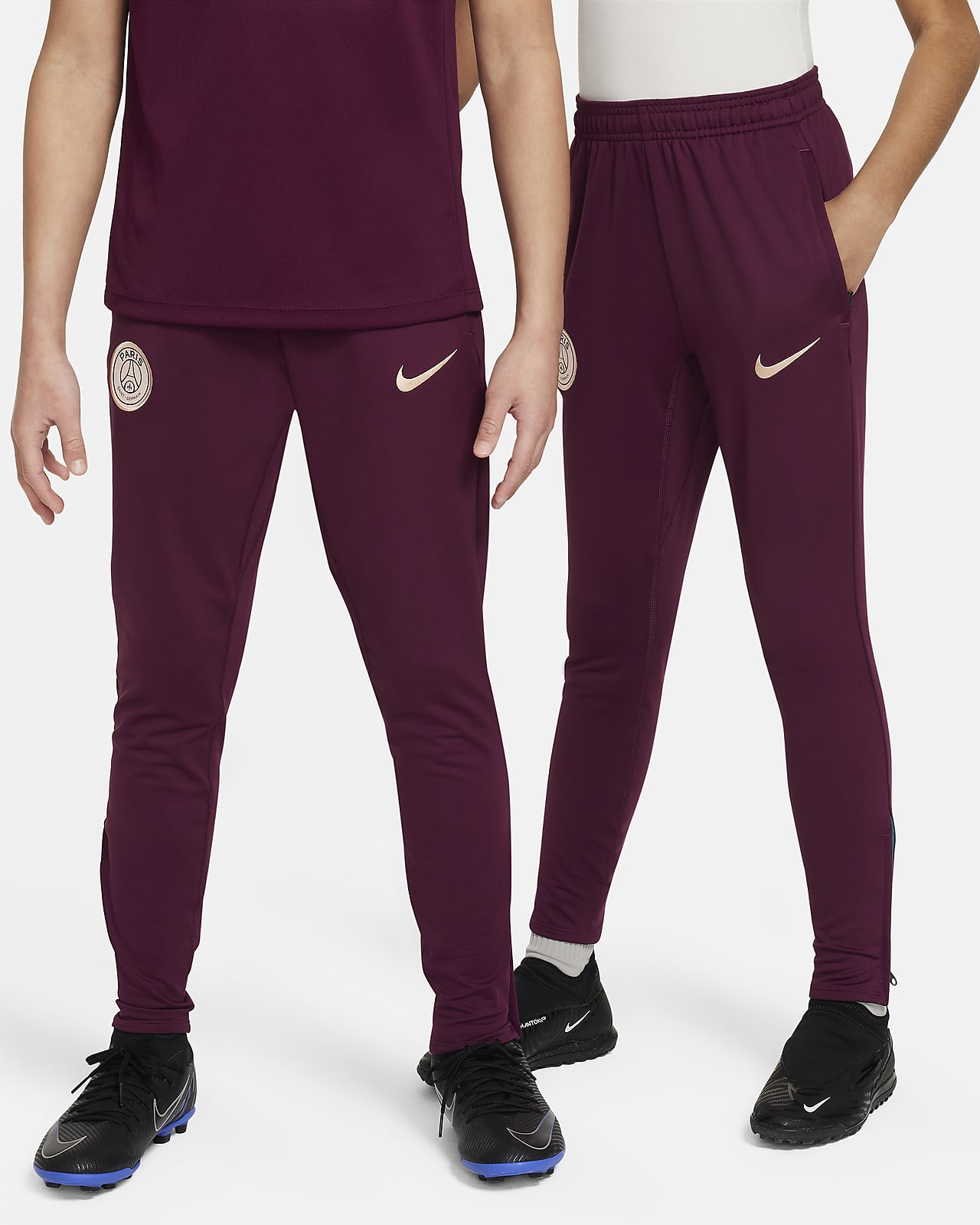 Pleteninové fotbalové kalhoty Nike Dri-FIT Paris Saint-Germain Strike pro větší děti