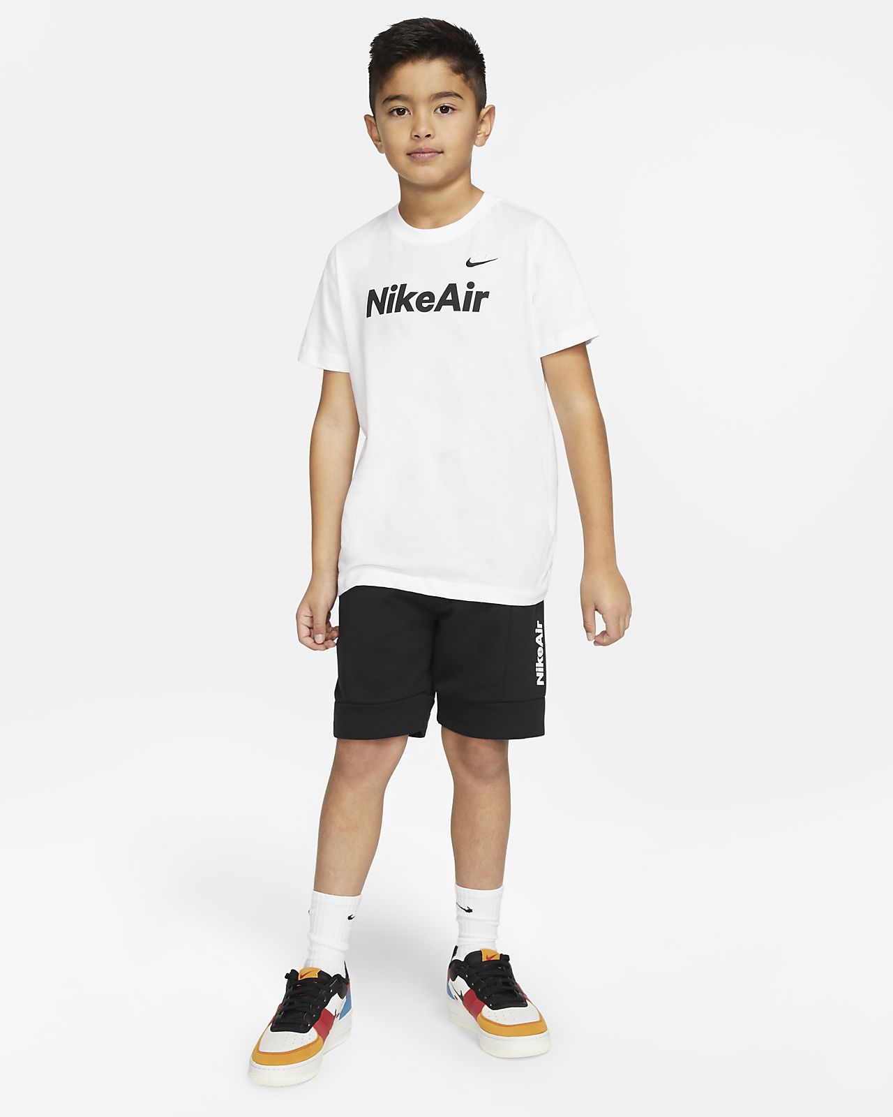 boys nike shorts and t shirt