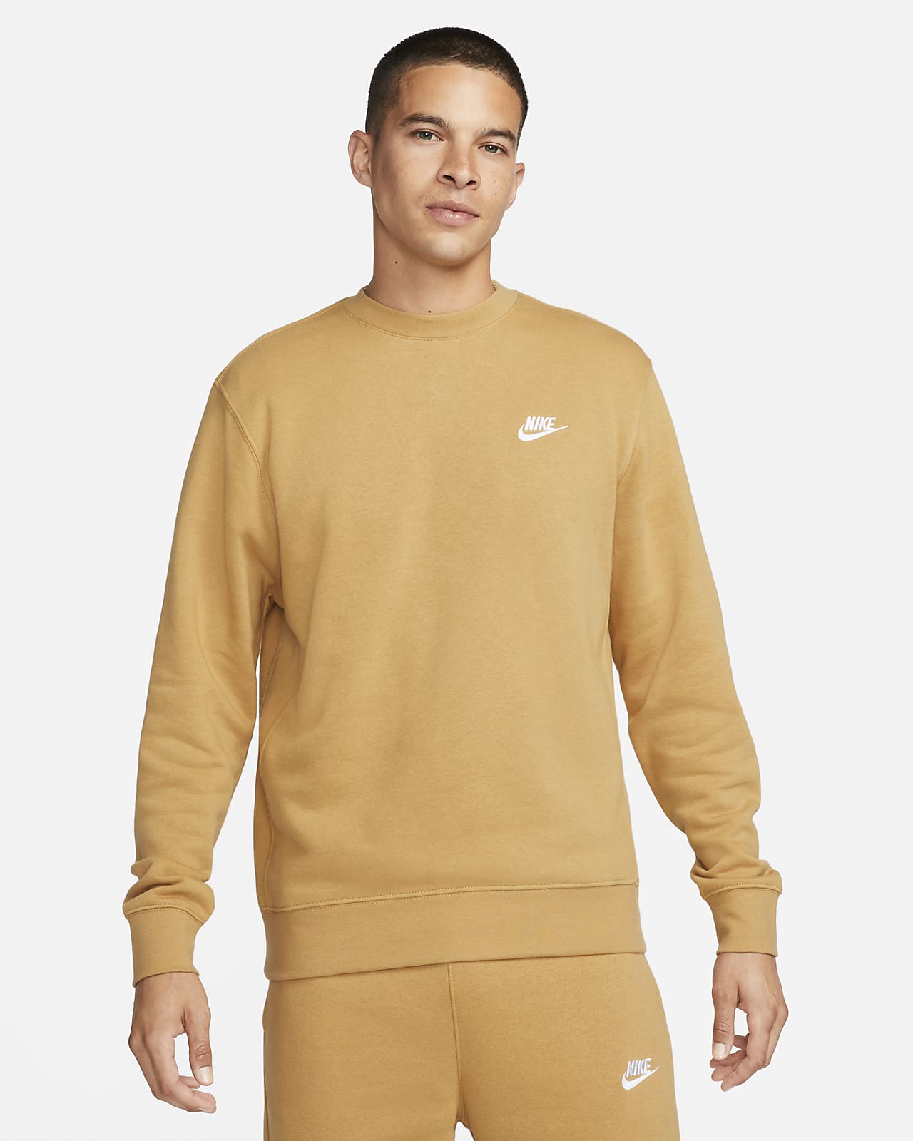 Nike Sportswear Club Fleece Crew. Nike IE