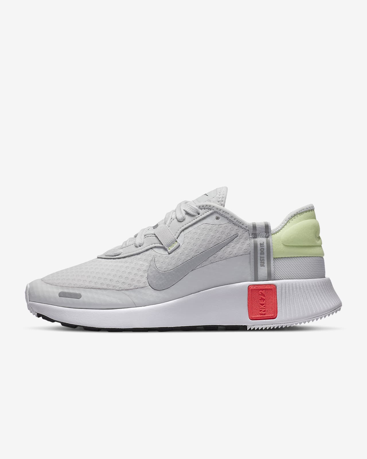 wmns nike reposto
