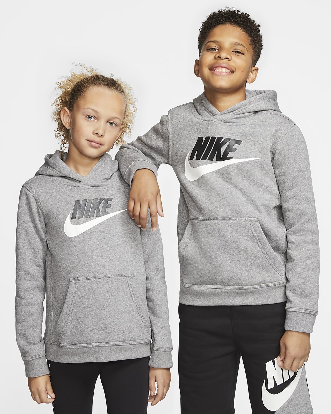Nike Sportswear Club Fleece Older Kids' Pullover Hoodie. Nike LU