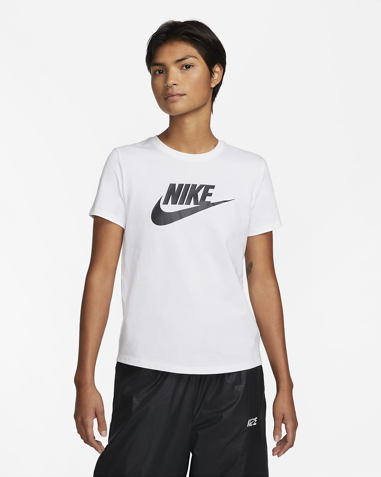 Nike Sportswear Essentials T-shirt met logo voor dames