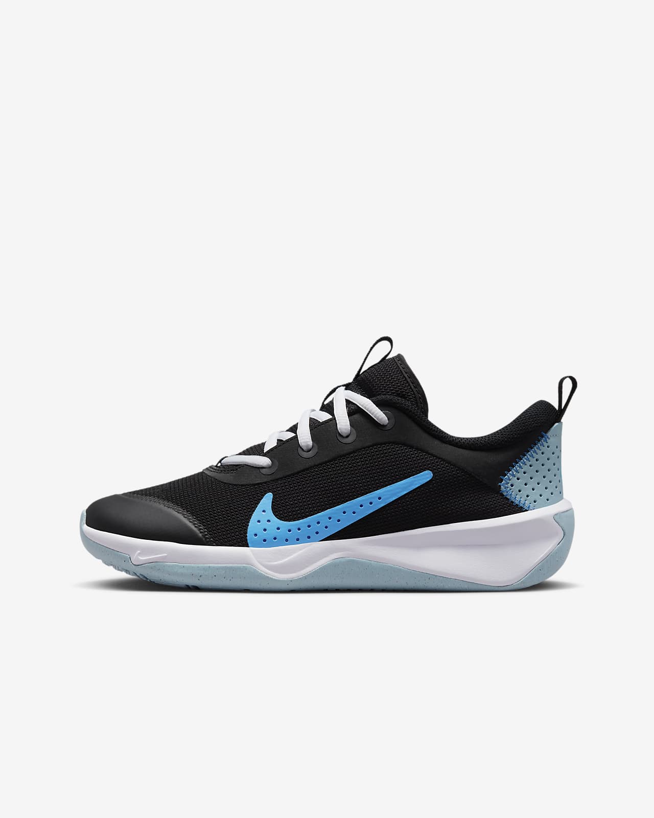 Nike Omni Multi-Court Older Kids' Indoor Court Shoes. Nike LU