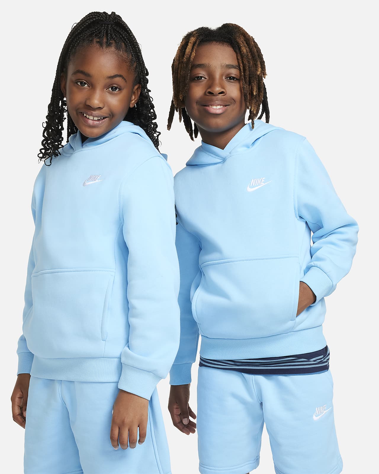 Nike Sportswear Club Fleece Older Kids' Pullover Hoodie. Nike LU