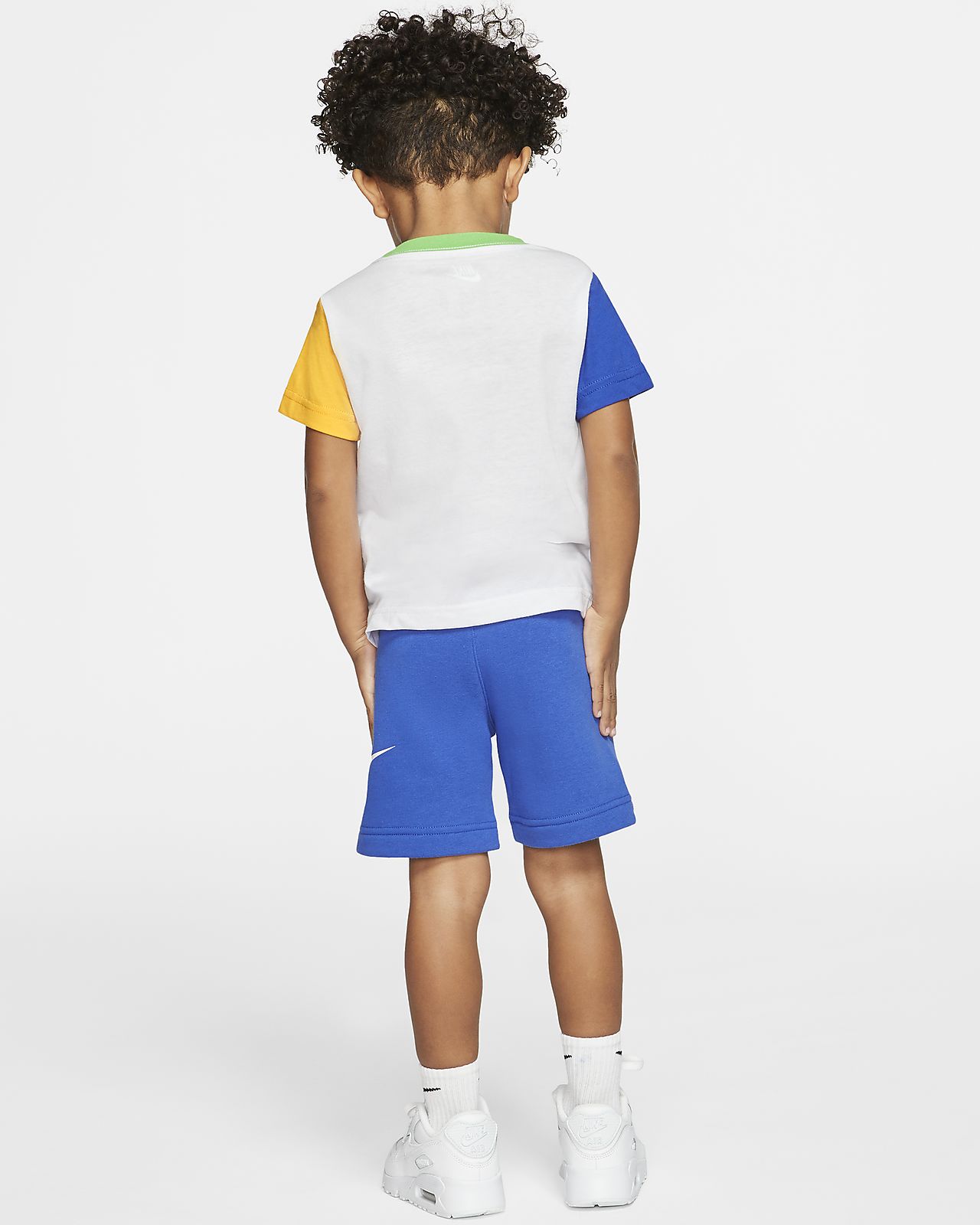 nike shirt and shorts set