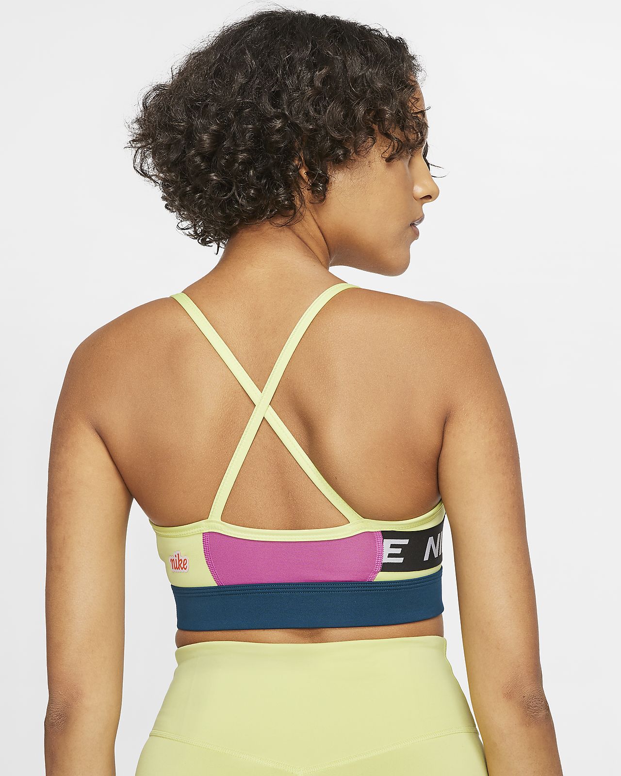 nike shoulder support