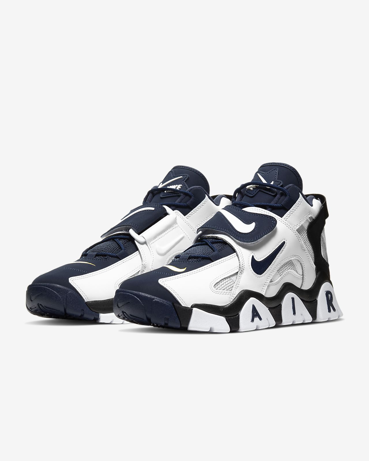 nike mid training shoes
