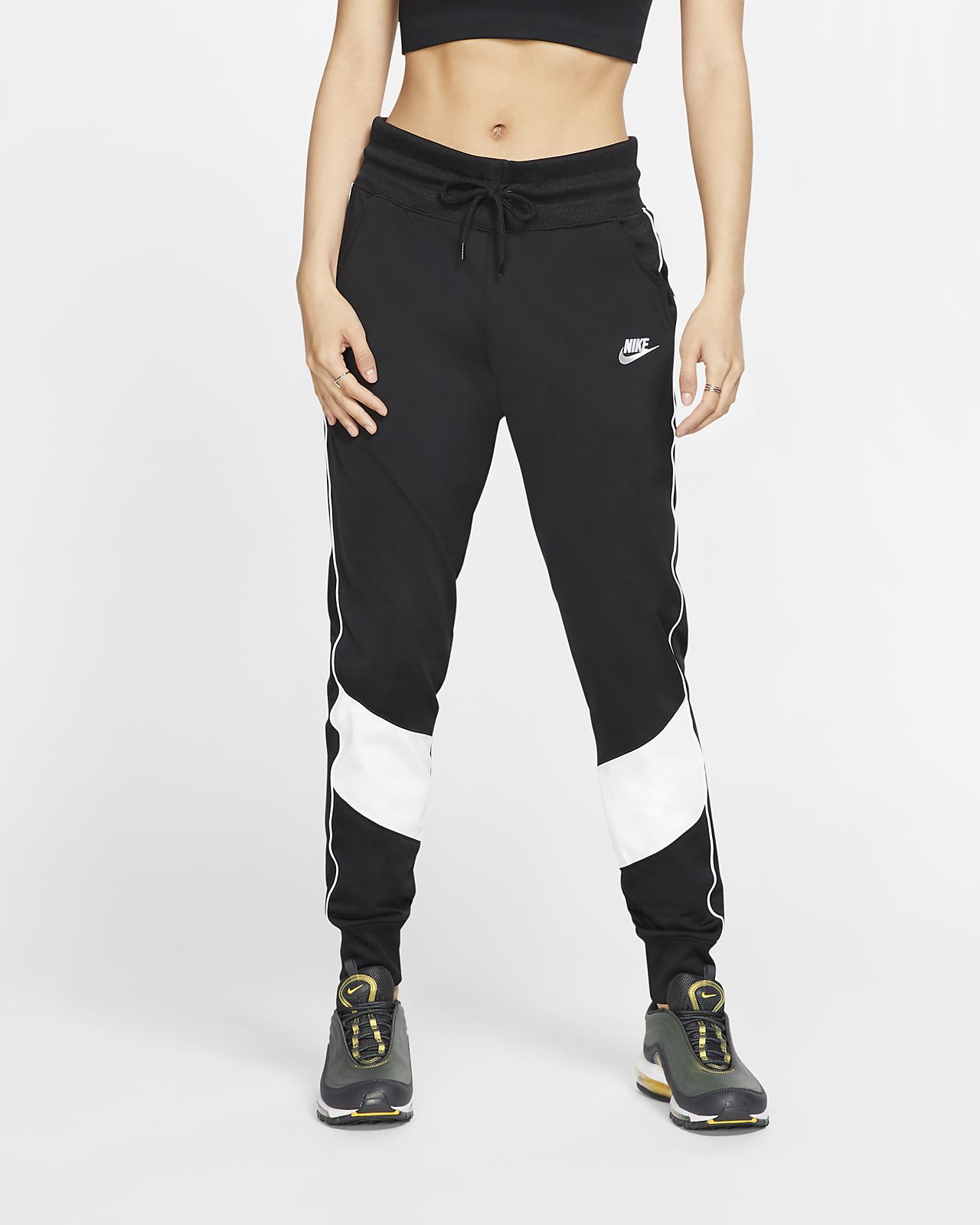 nike heritage track pants