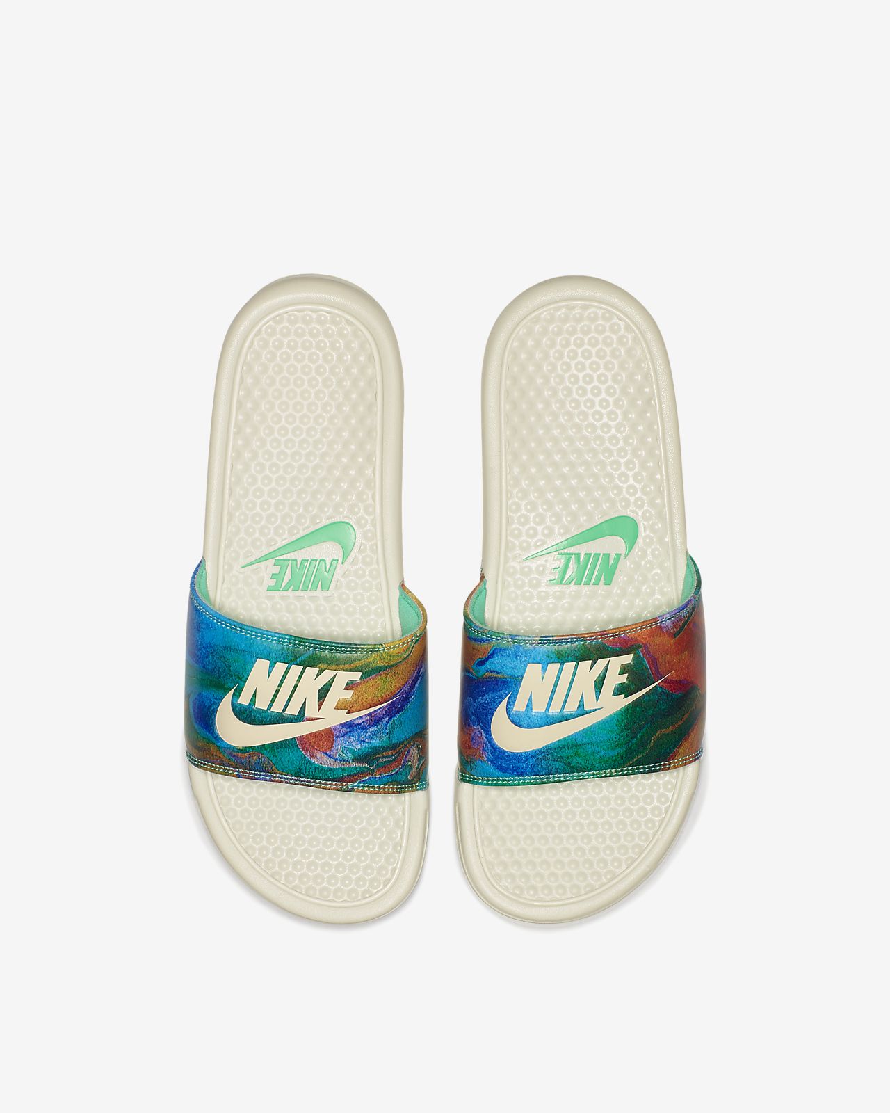 nike benassi waterproof