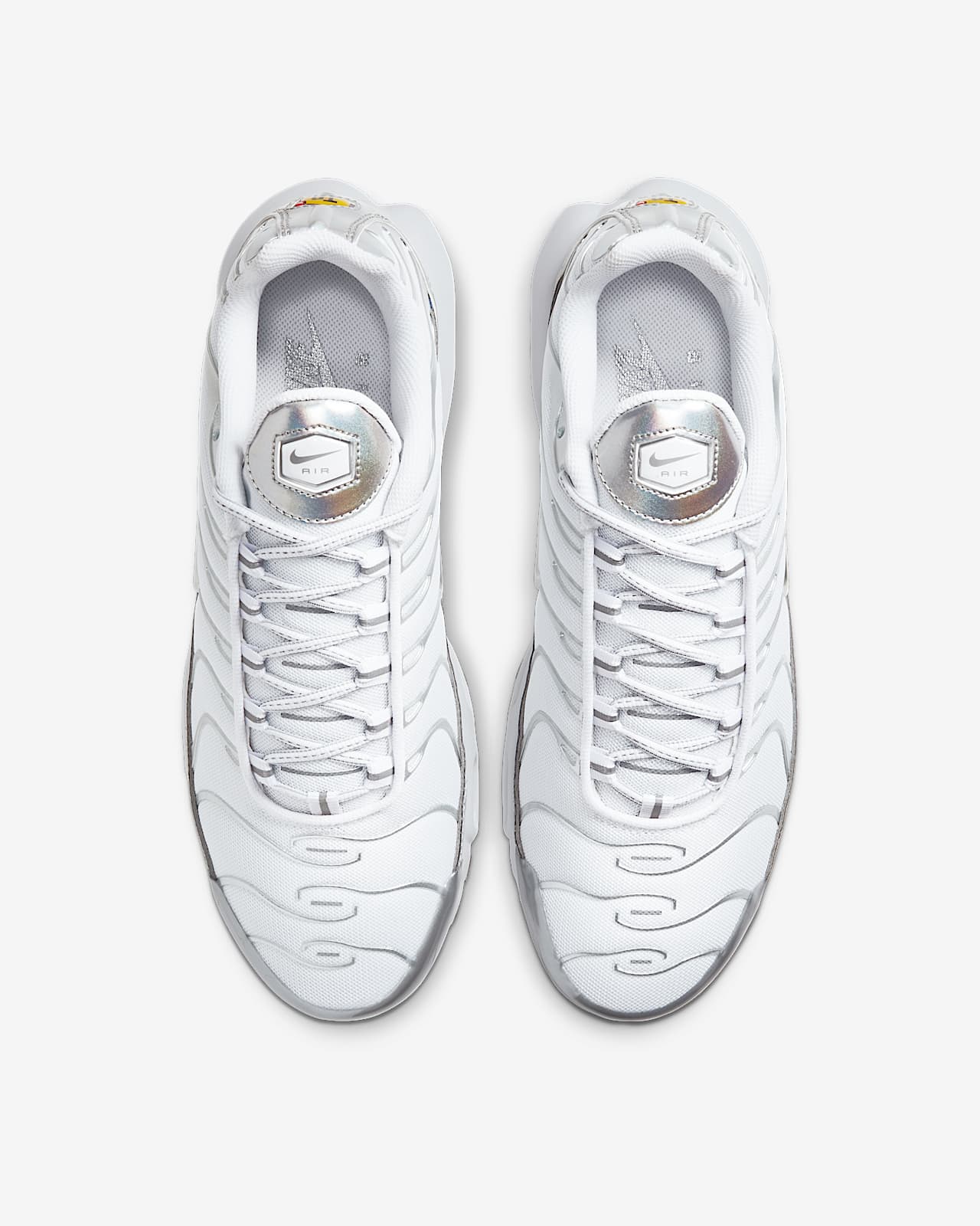 nike air max plus men's black and white