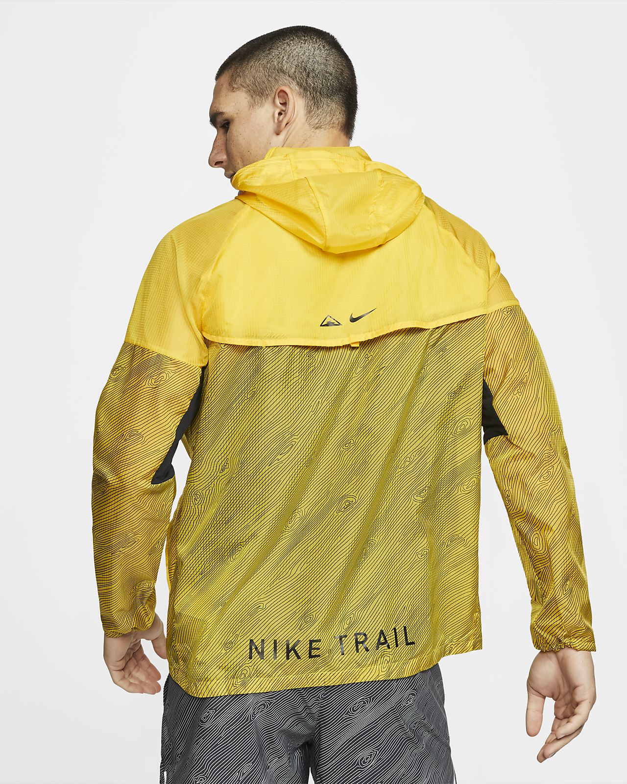 Hooded Trail Running Jacket. Nike HU