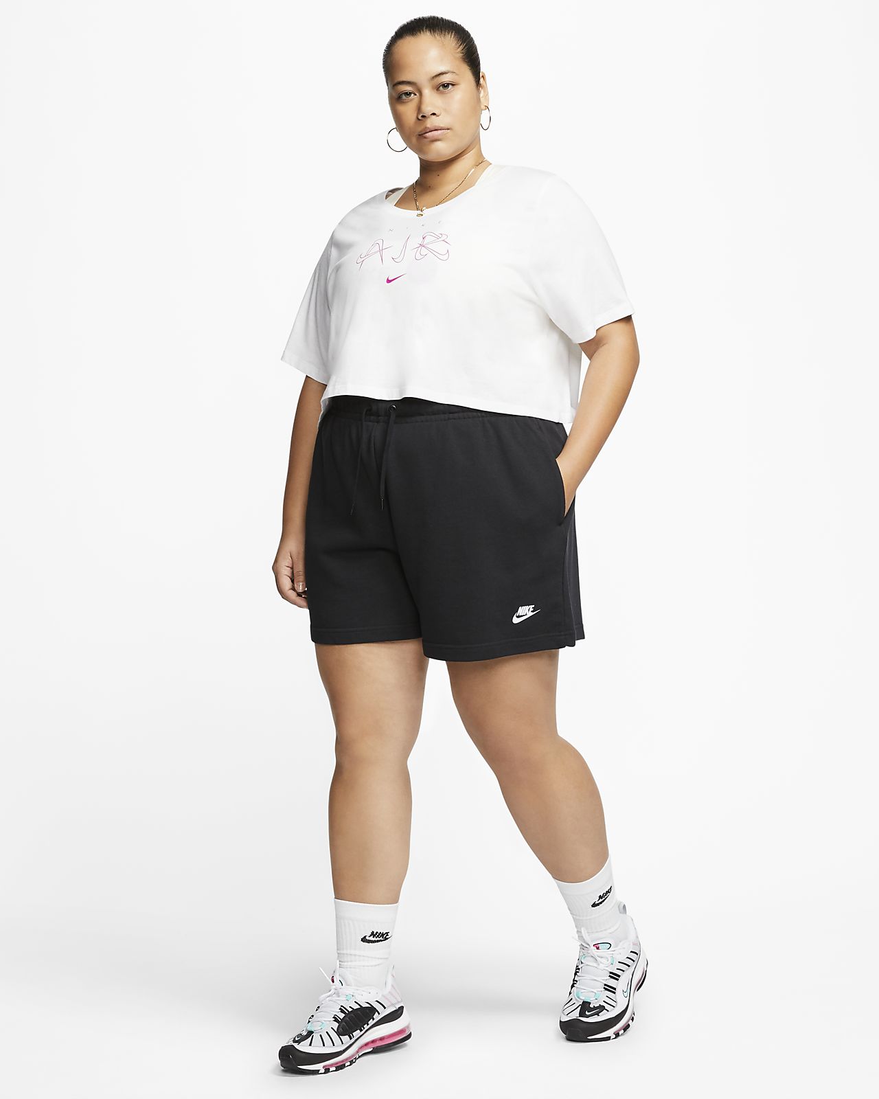 nike fleece shorts outfit