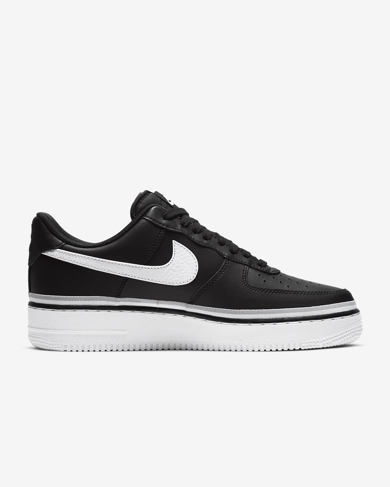 air force 1 07 lv8 black and white