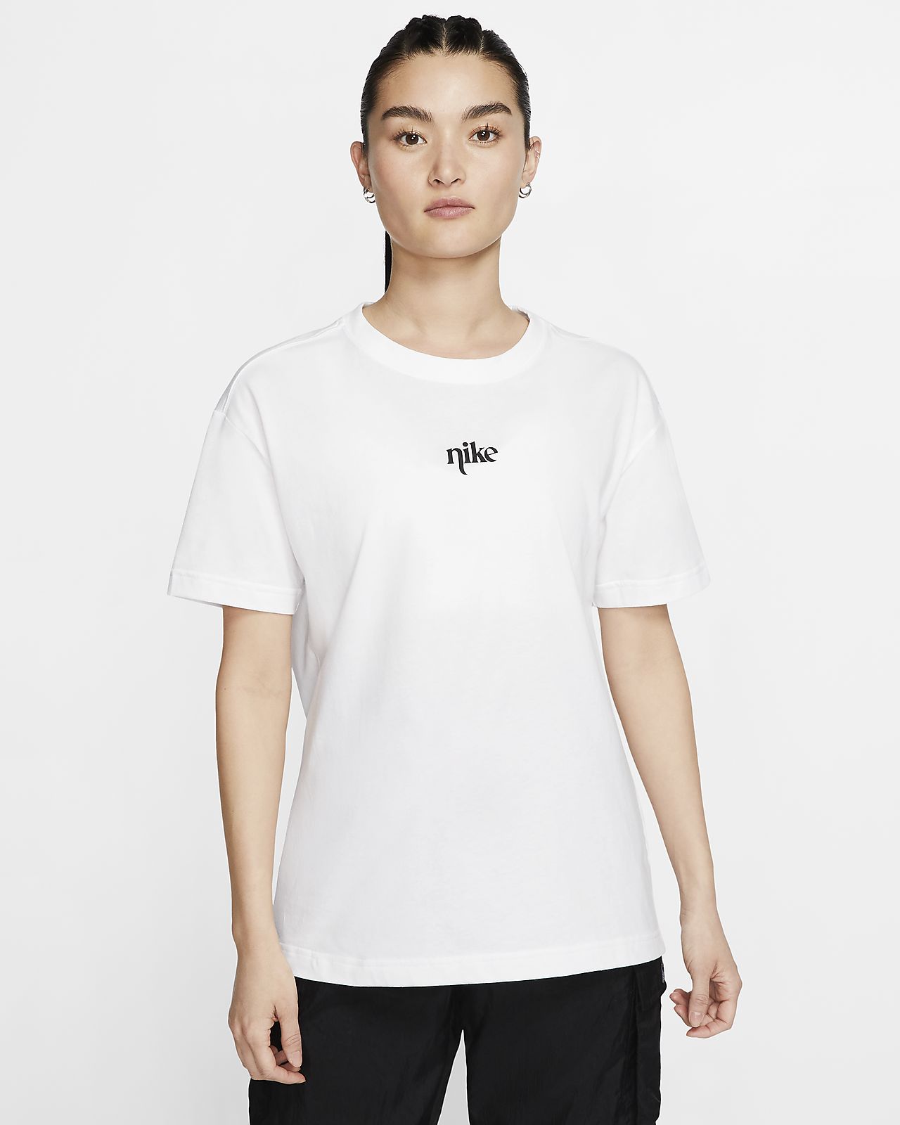 nike nsw essential t shirt