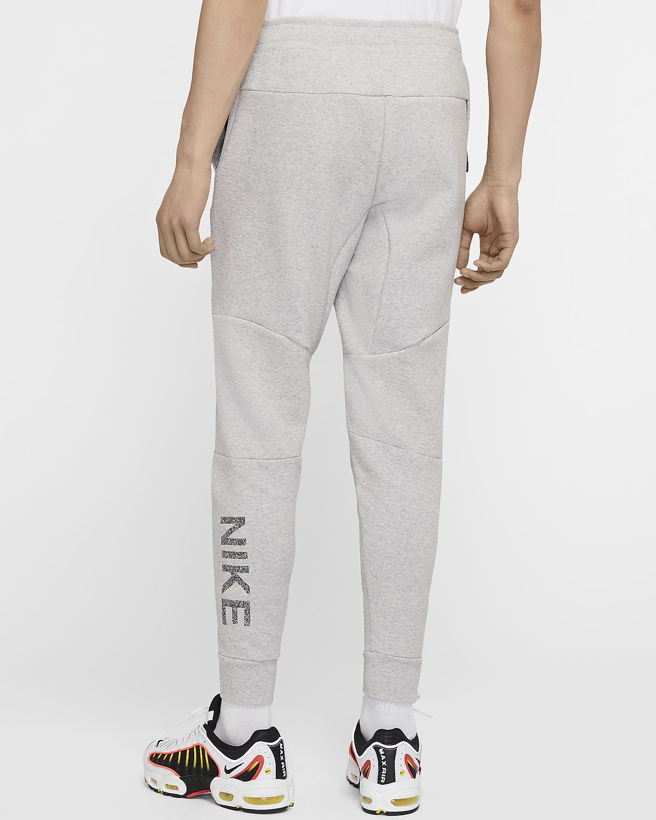 buy nike joggers online