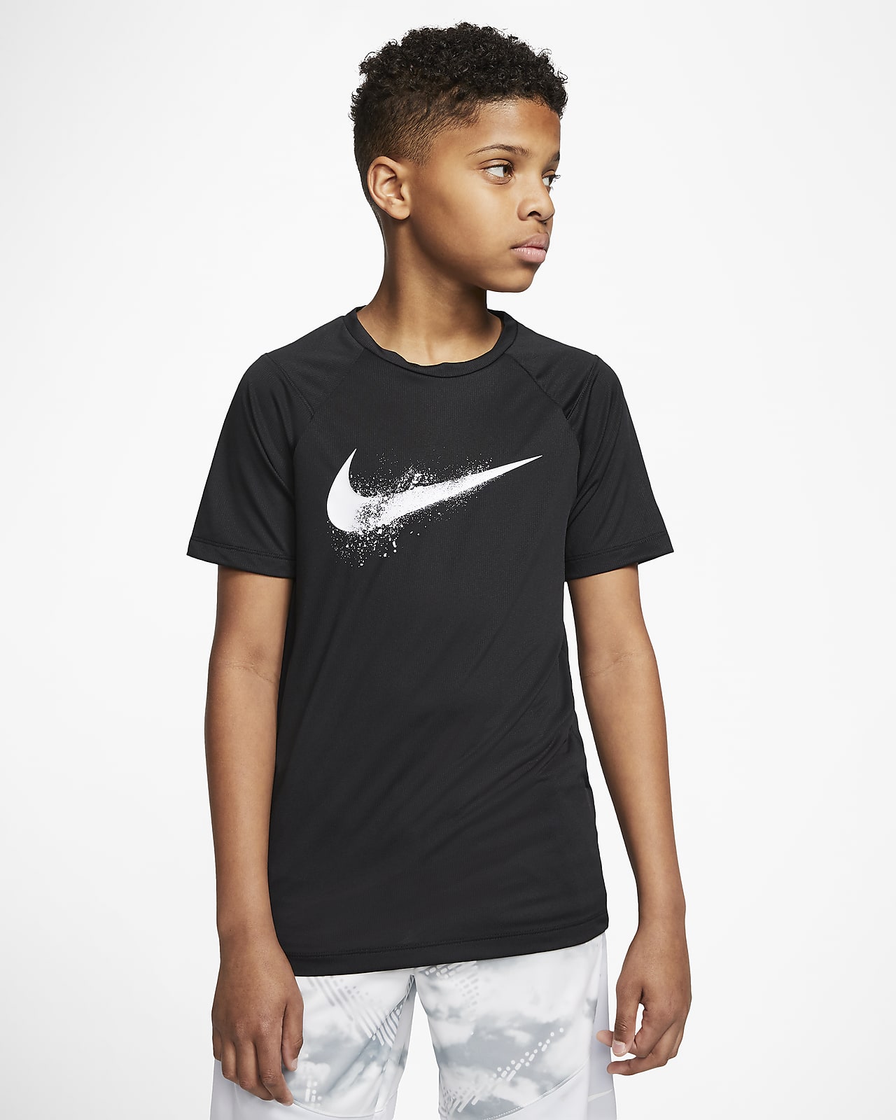 เสื้อเทรนนิ่งแขนสั้นเด็กโตมีกราฟิก Nike (ชาย)