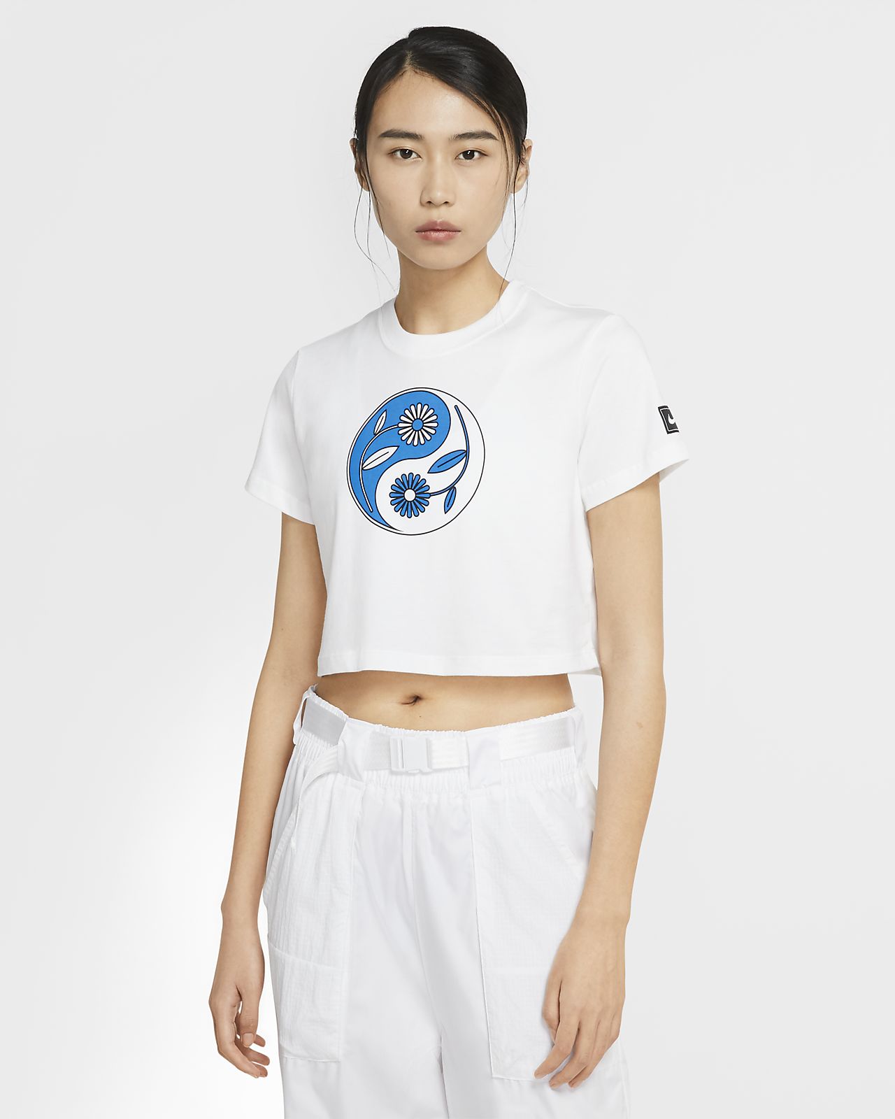 nike white short sleeve crop top