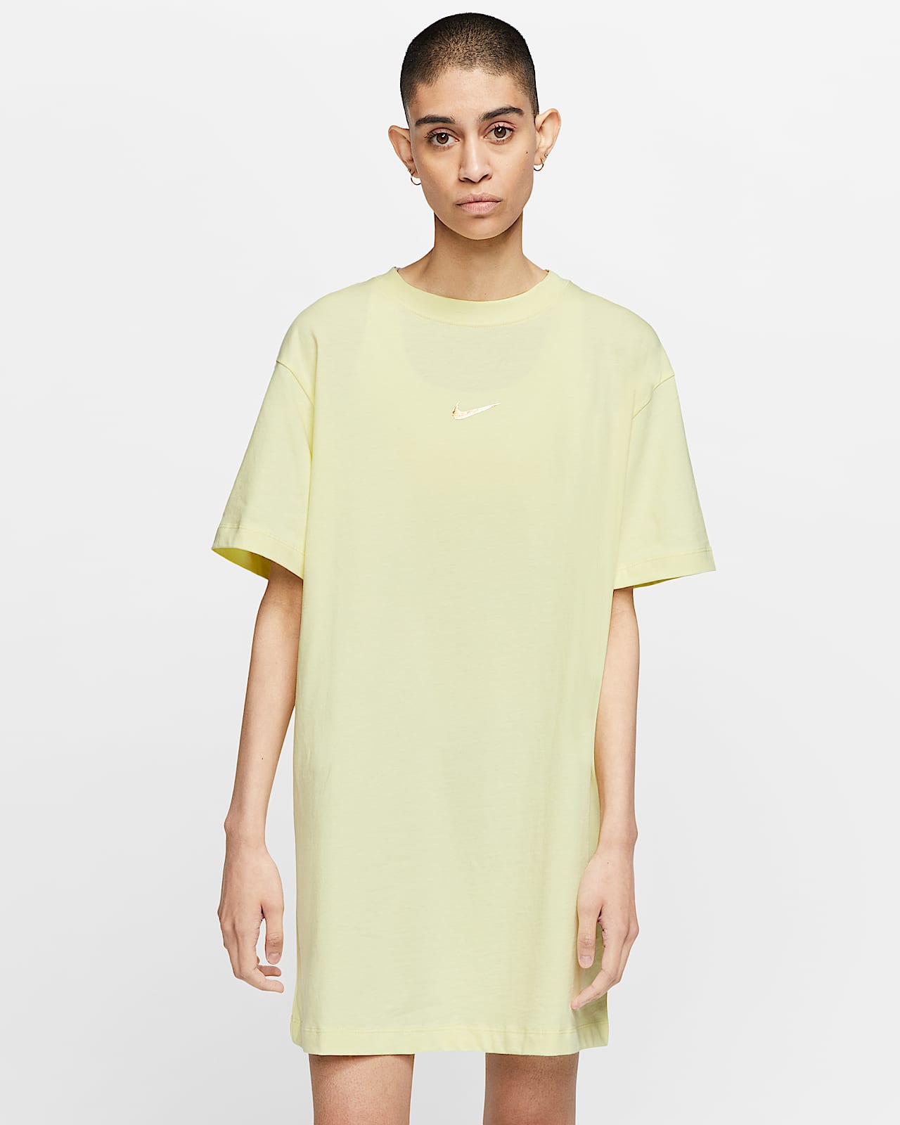 dress with nike sneakers