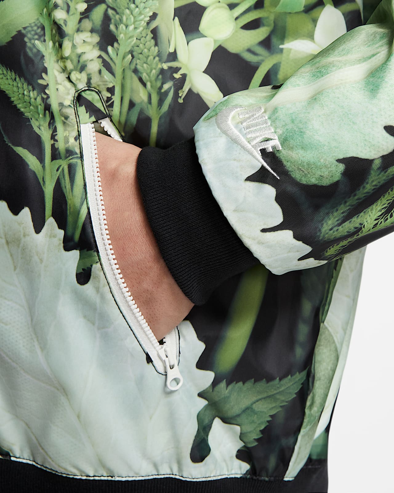 nike windrunner sizing