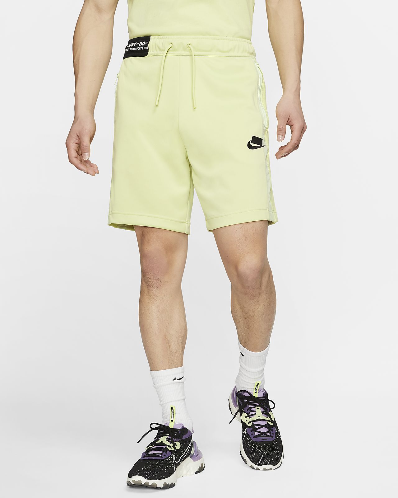 nike shorts with zipper back pocket