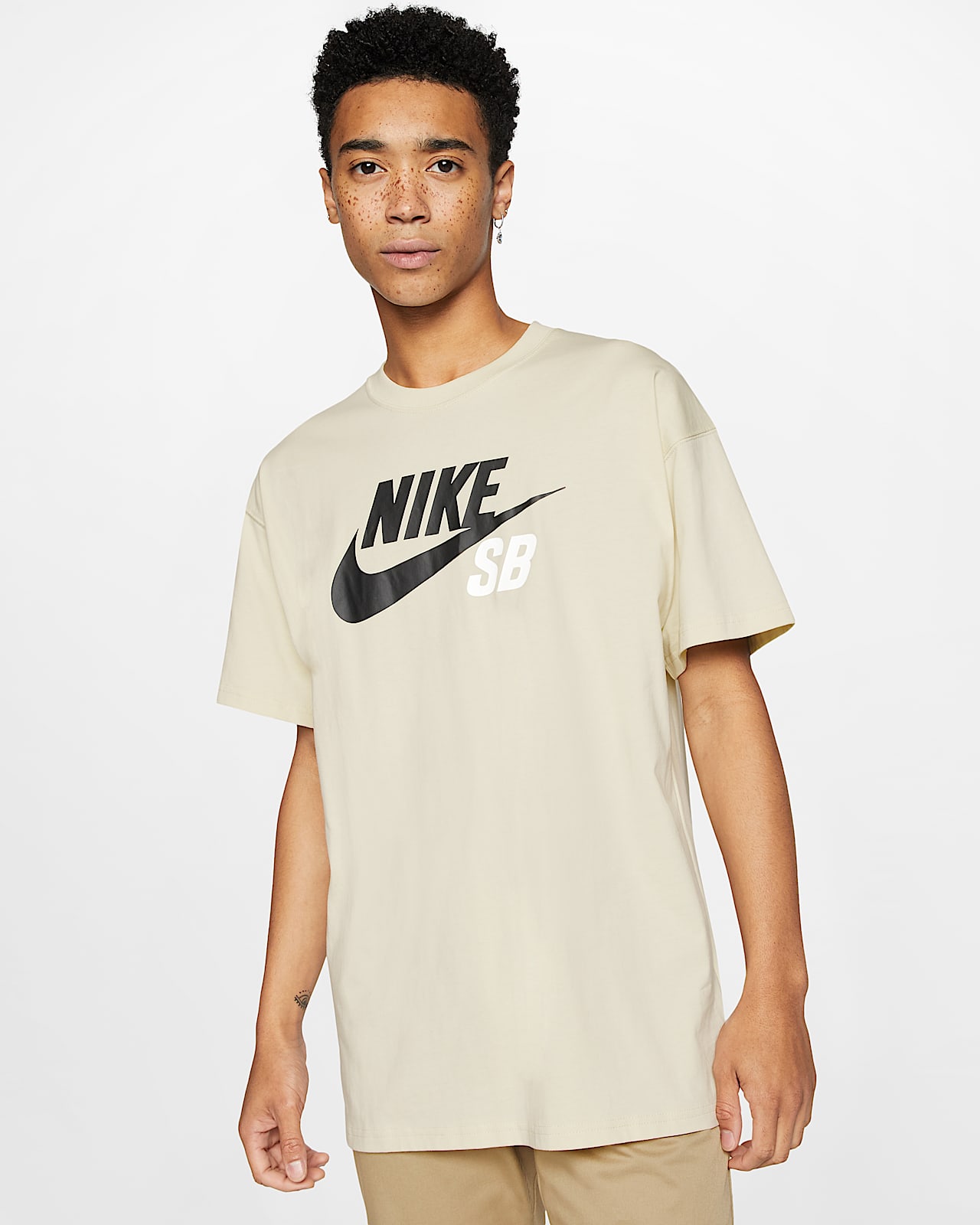 t shirt nike homme beige