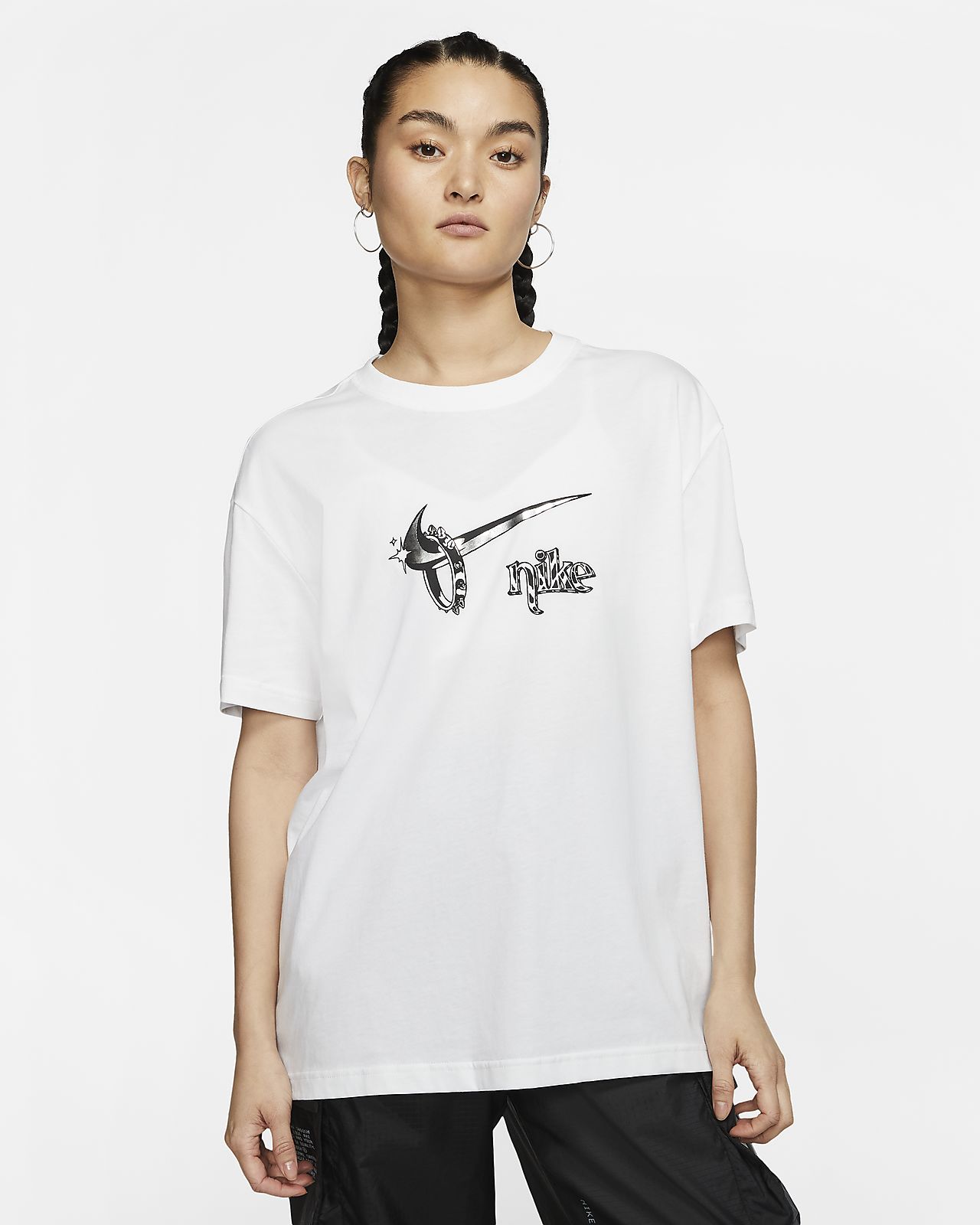 nike t shirt boyfriend