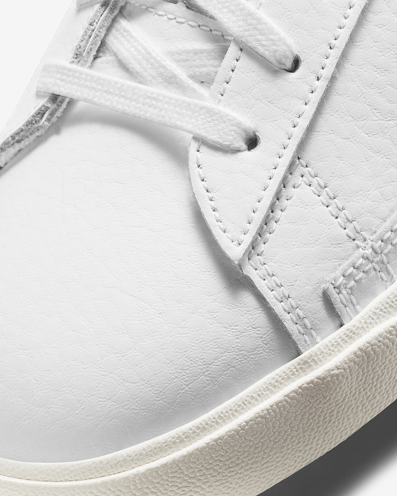 nike blazer low homme beige