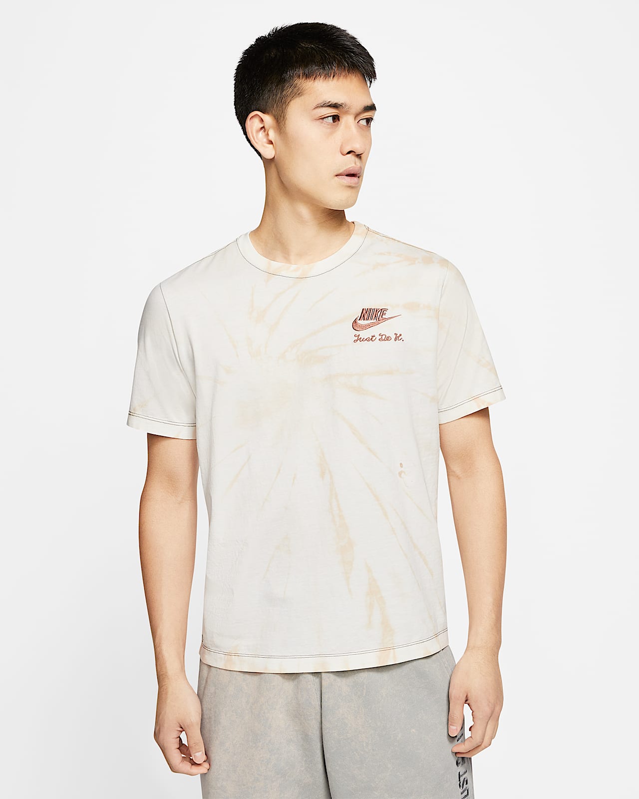 t shirt nike sportswear