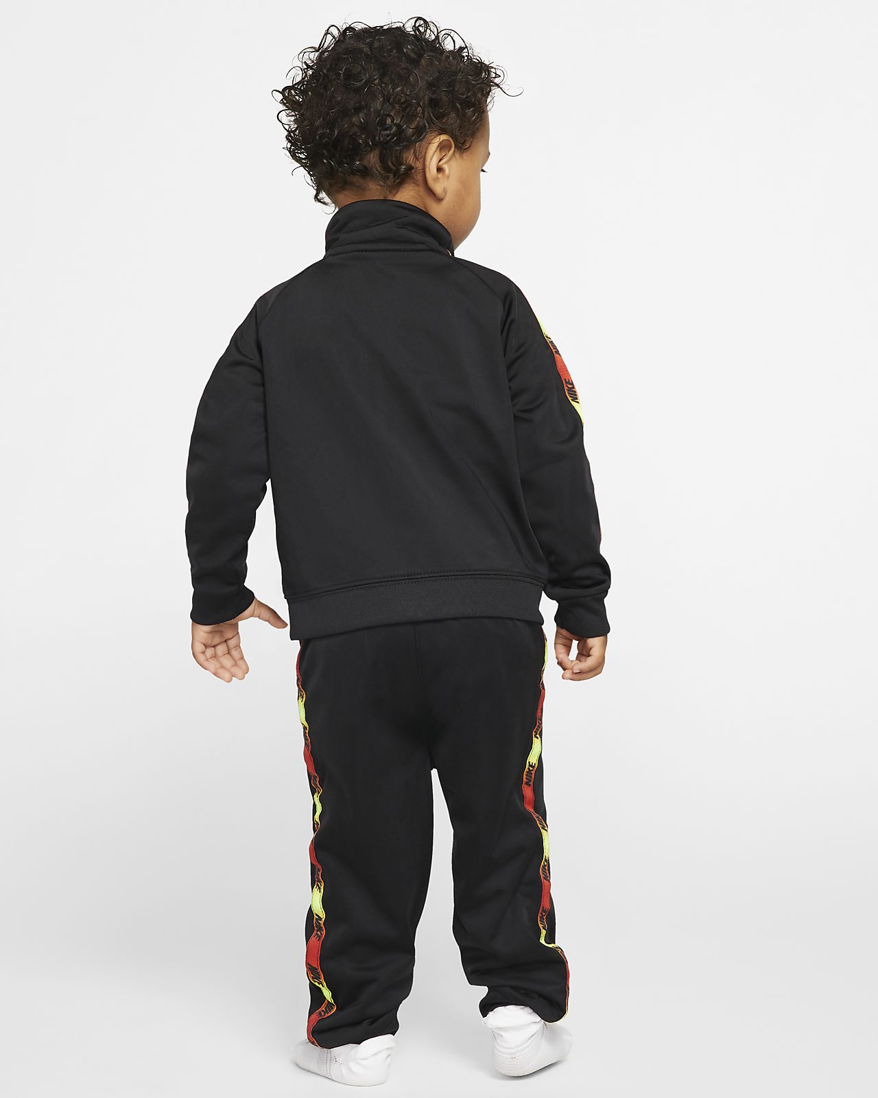 nike tuta sportswear nike tuta sportswear