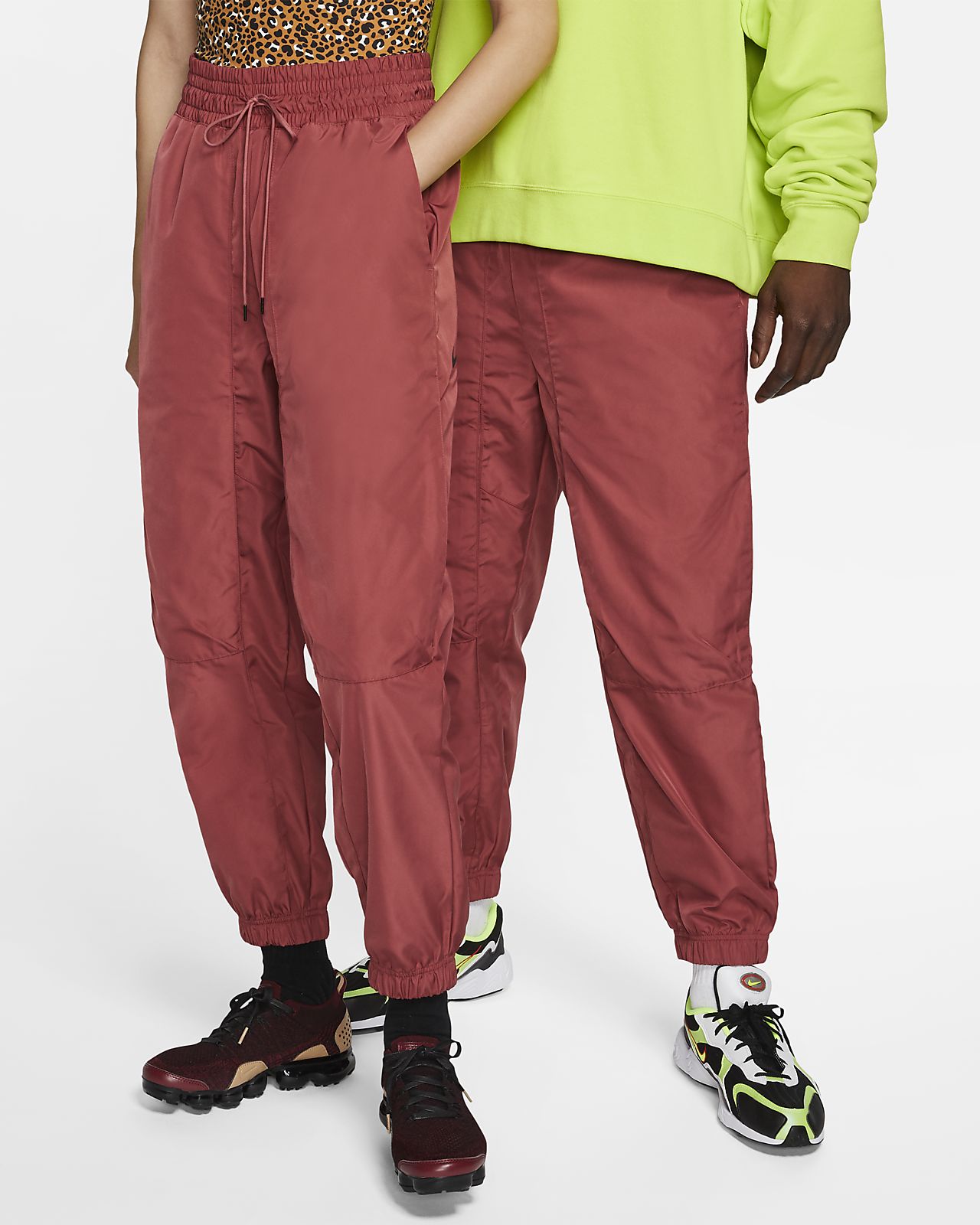 nike maroon pants