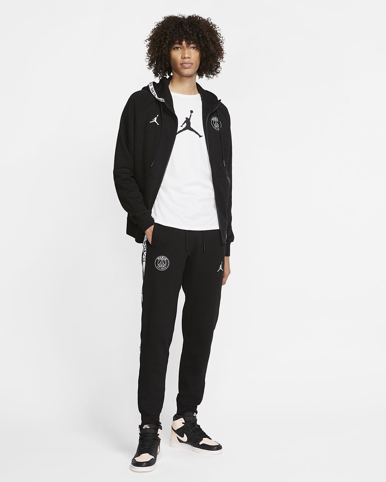 Nike Felpa Cappuccio Paris Saint Germain Black Cat Uomo Black Nike Felpa Cappuccio Paris Saint Germain Black Cat Uomo Black