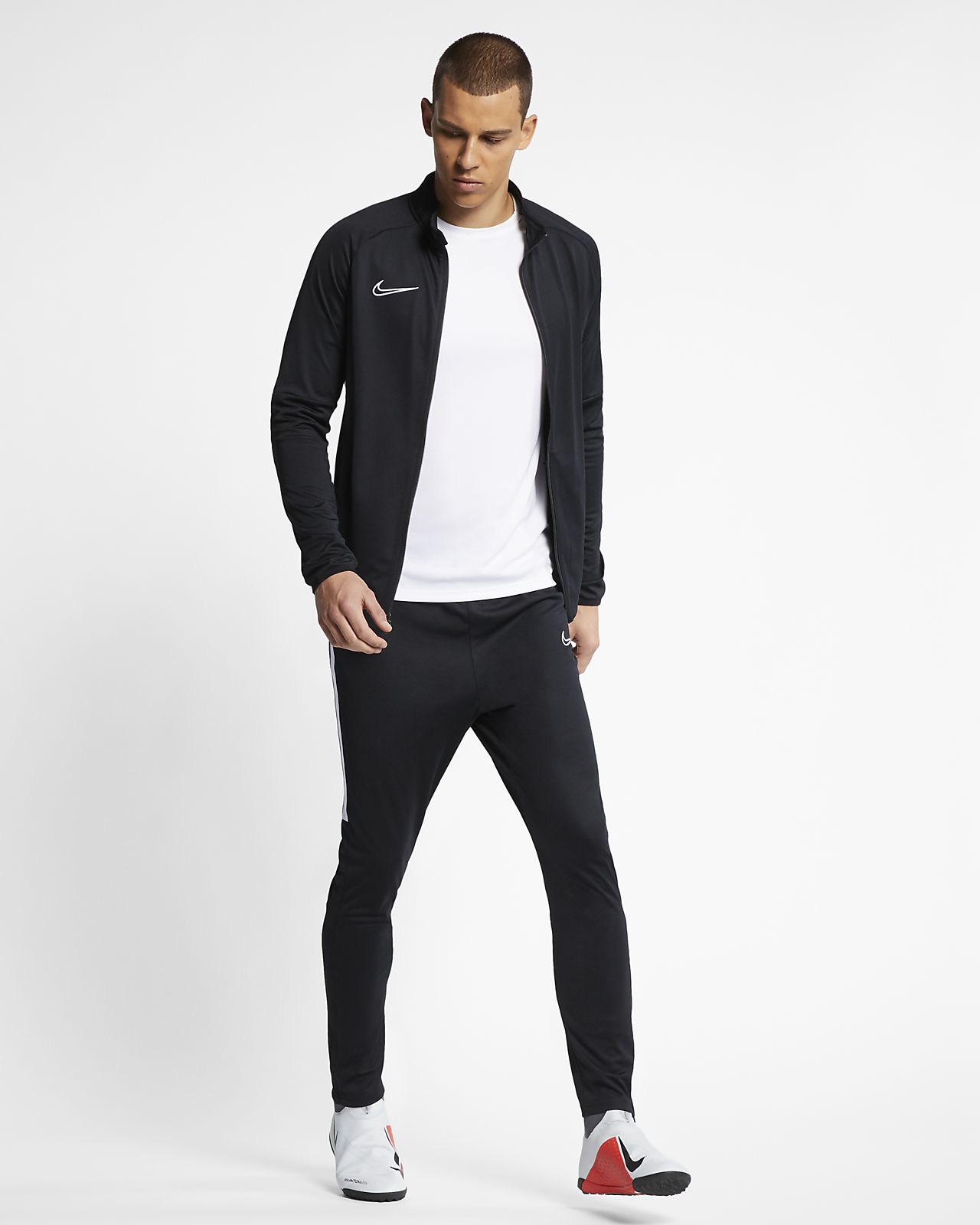 mens nike tapered tracksuit