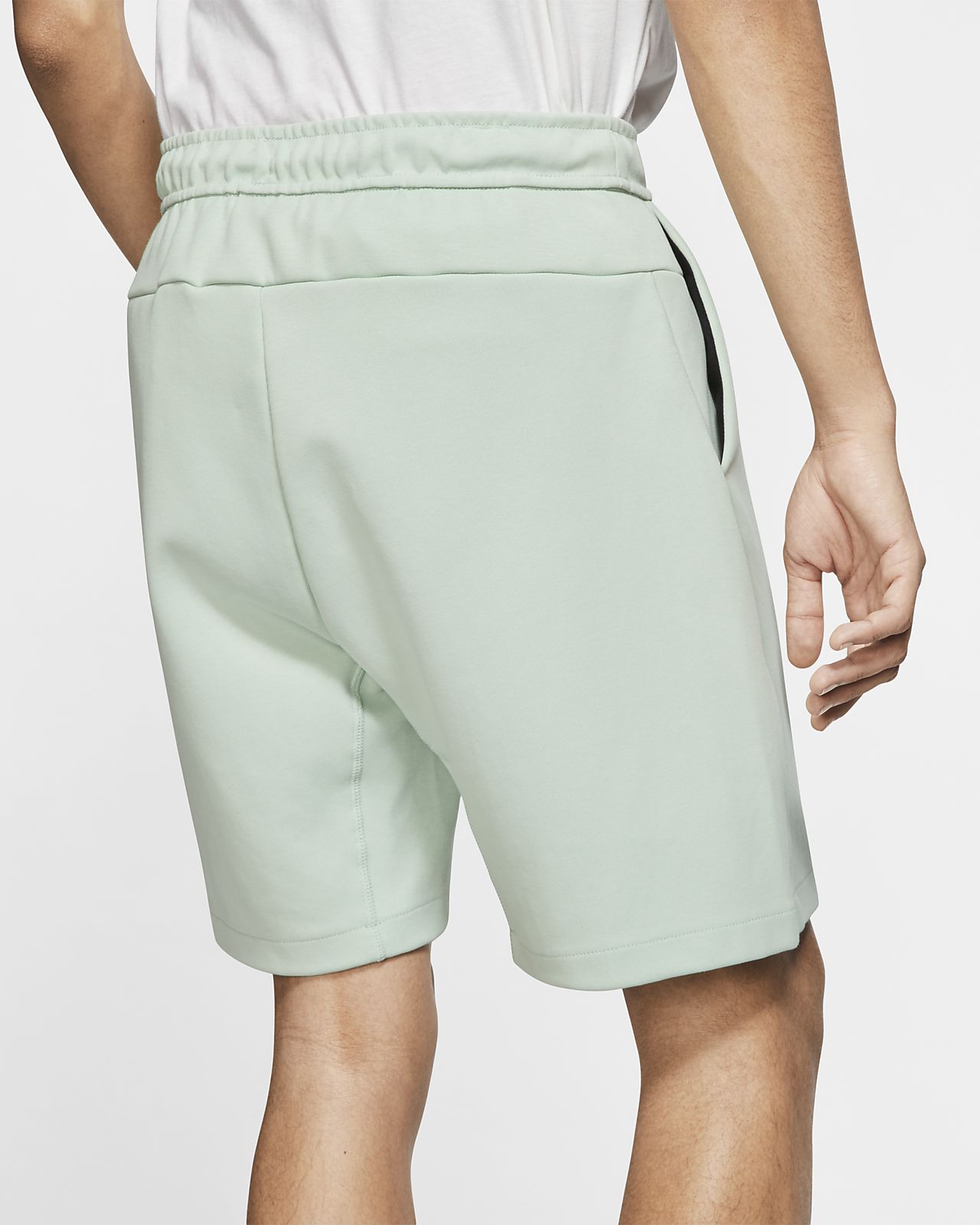 short nike tech